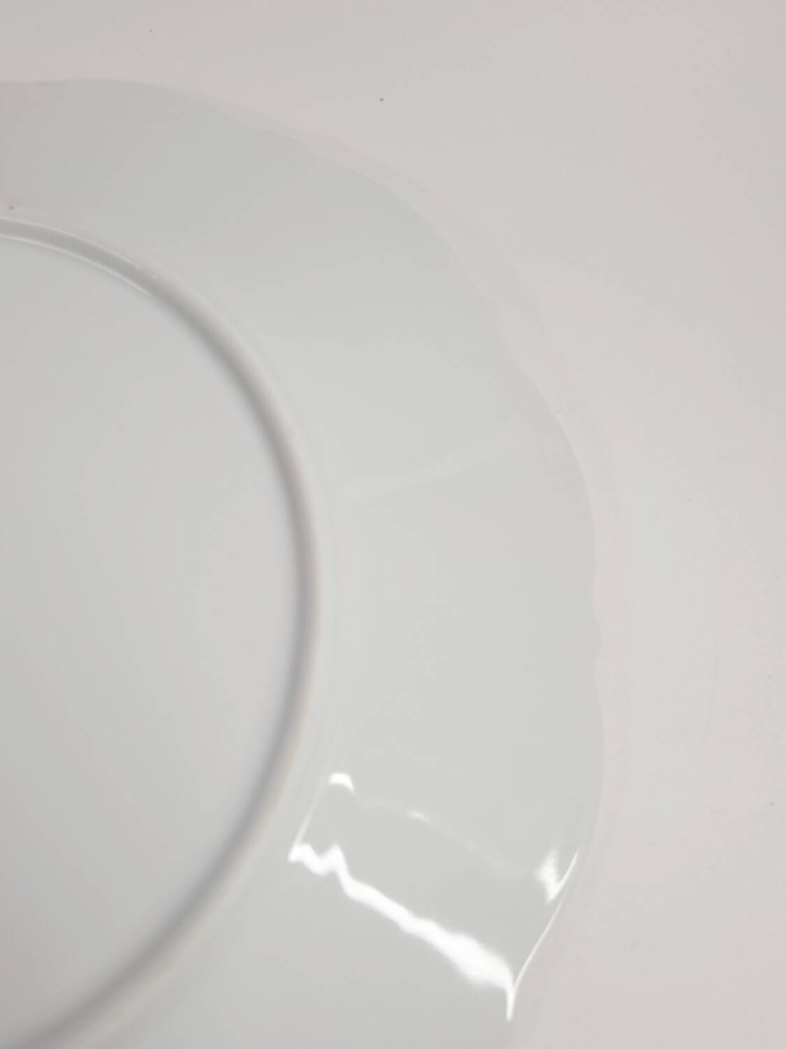 Pair of antique flat plates in gilded porcelain – Tirschenreuth