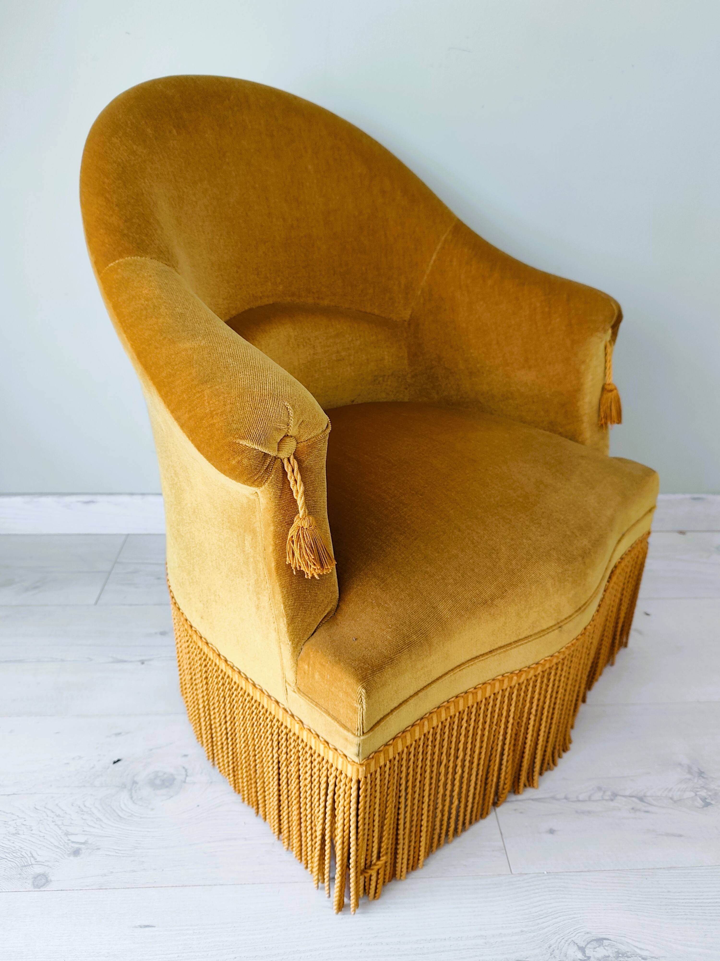 Vintage ochre armchair