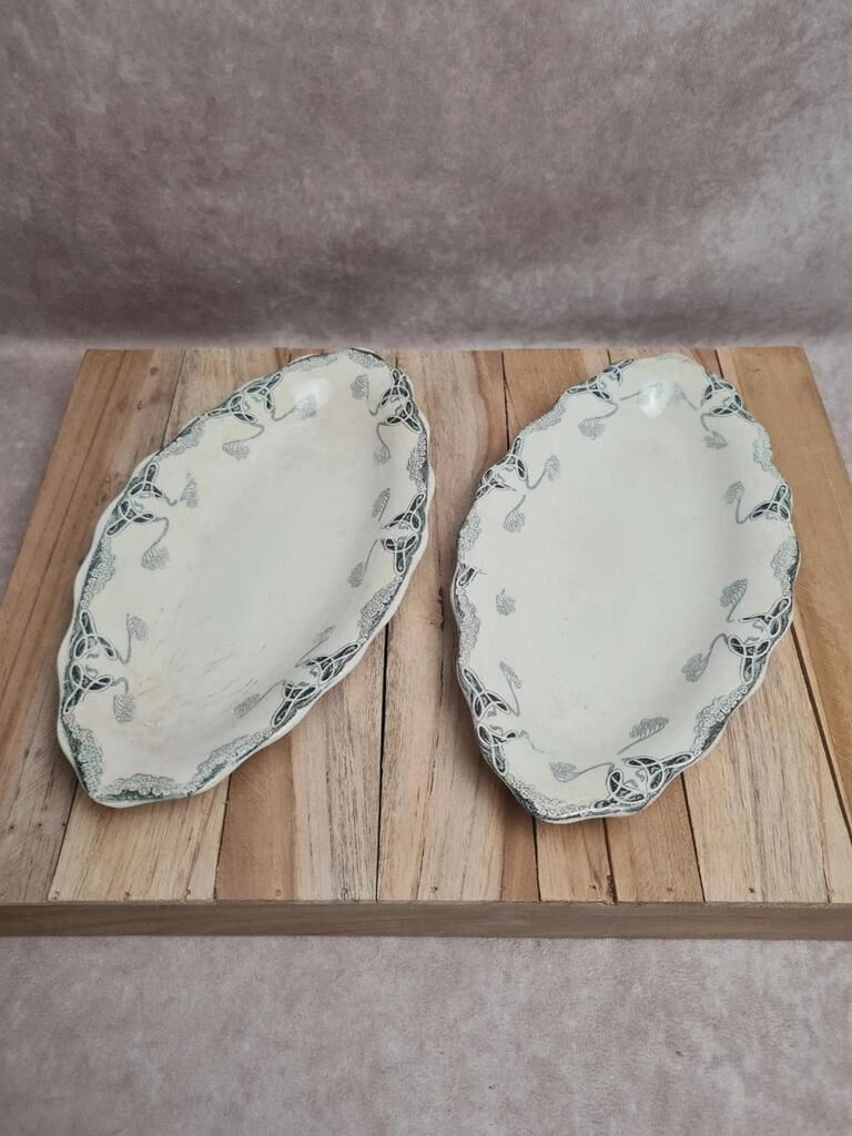 2 iron earth dishes Clairefontaine model Lys black antique