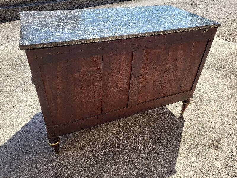 Louis xvi mahogany chest of drawers with 3 drawers from the 19th century
