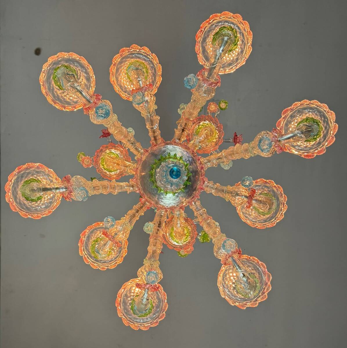 Rezzonico Venetian chandelier in multi-colored Murano glass, 9 light arms, circa 1940