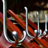 Coat rack with 5 hangers