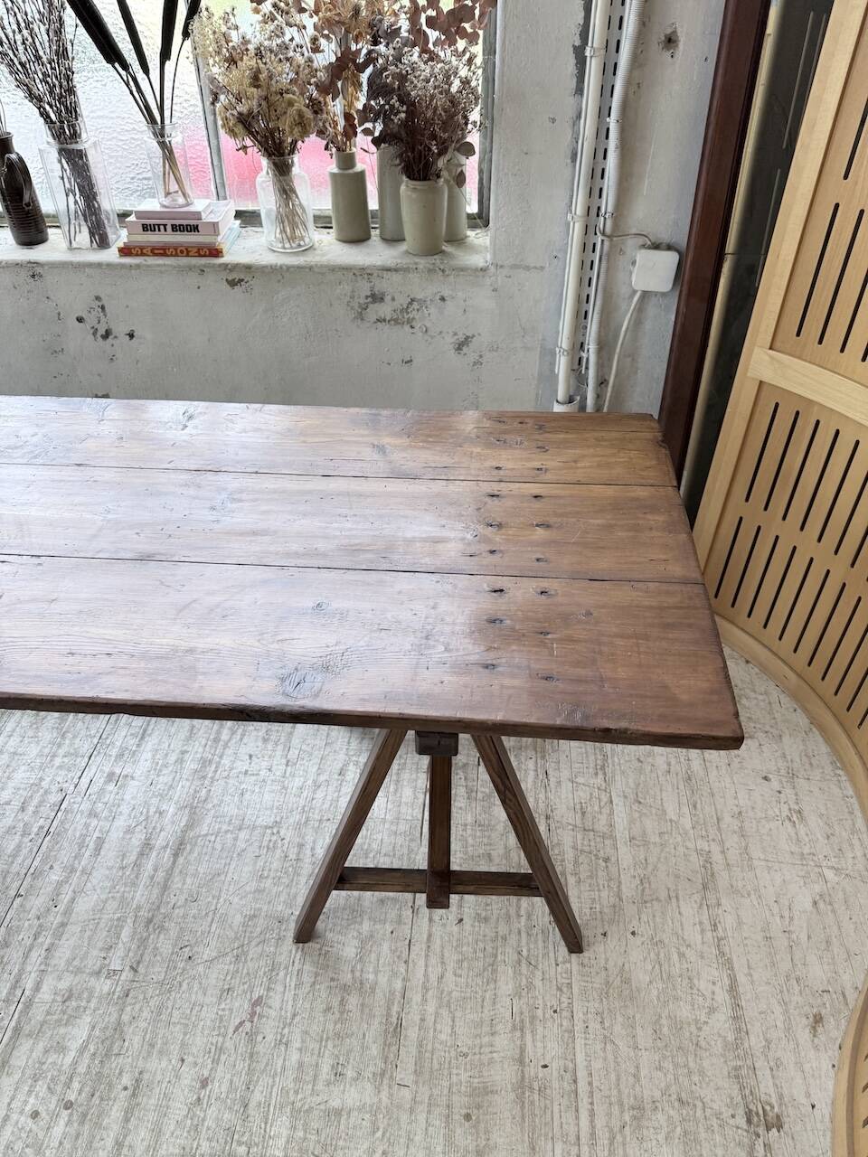 XXL trestle farm table 4m and its benches