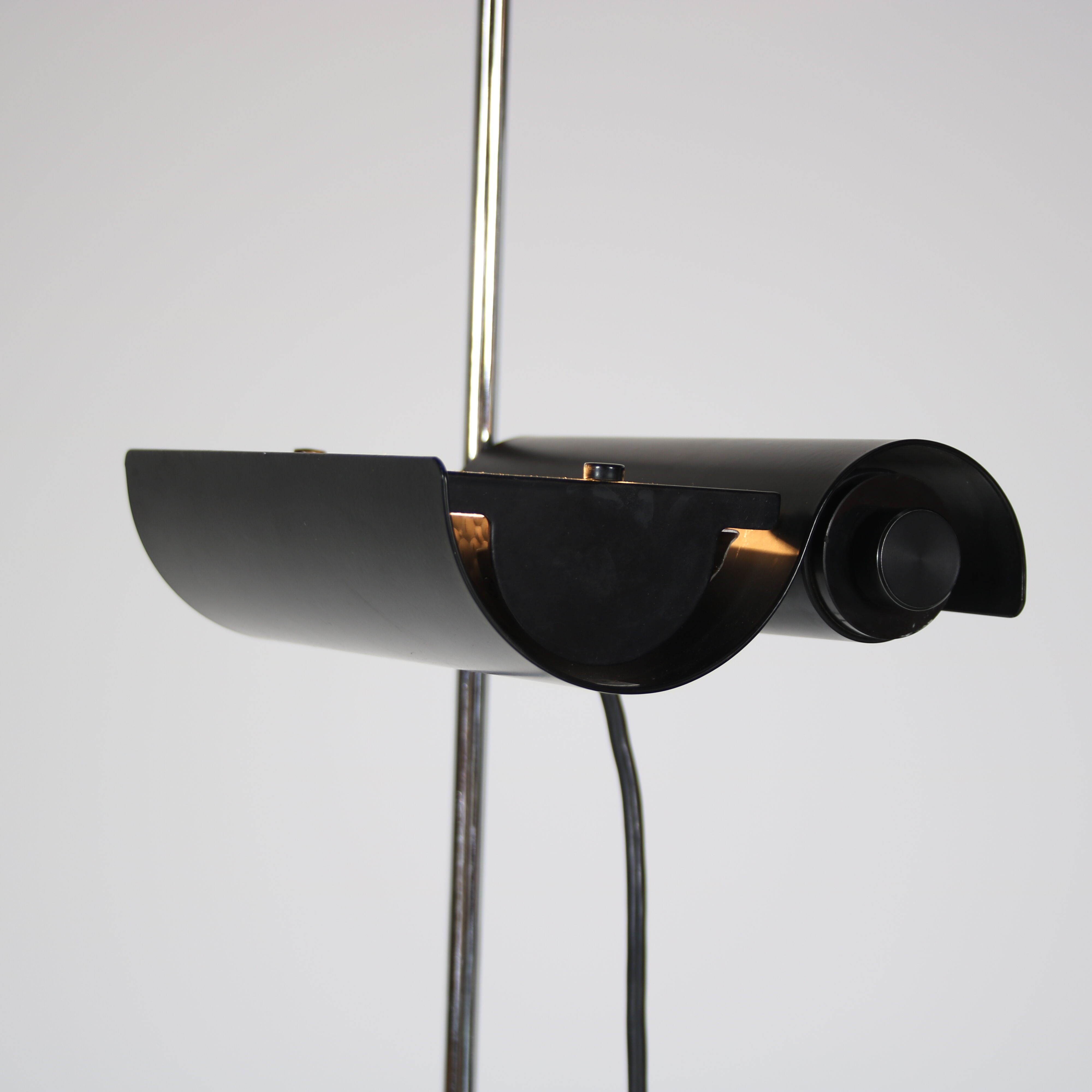 1980s Vico Magistretti floor lamp for Oluce, Italy