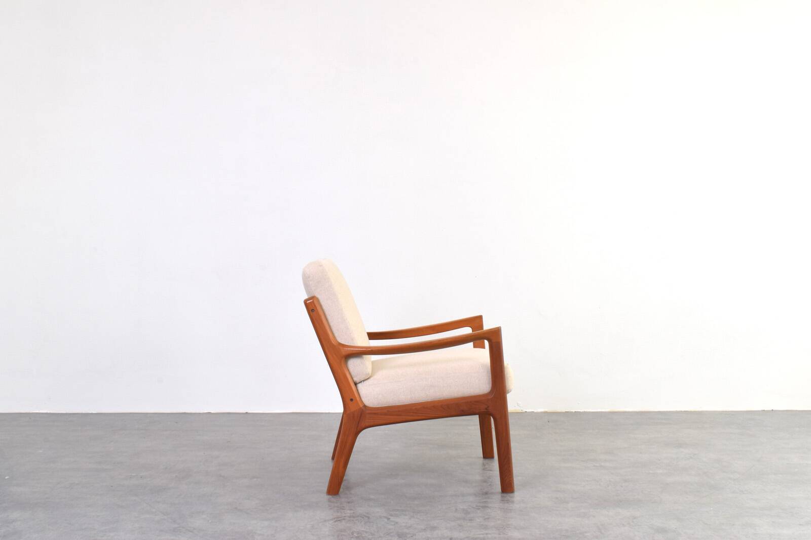 Fauteuil Senator en teck danois des années 50 par Ole Wanscher pour Cado, 1960