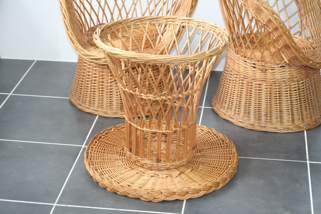 Set two armchairs and table from the 70