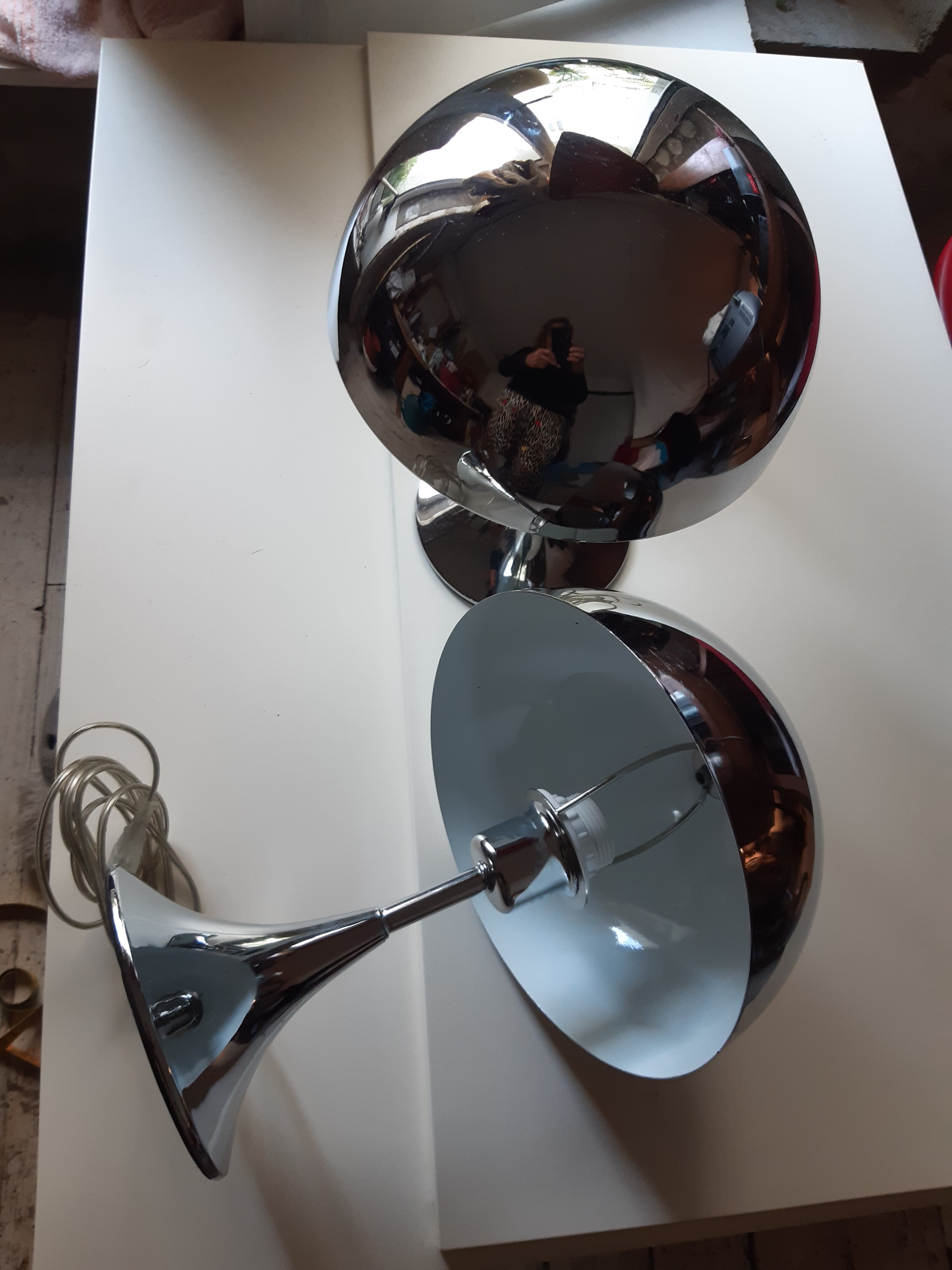 Paire de lampes champignon chromées