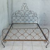 Lit style Louis XV en fer forgé