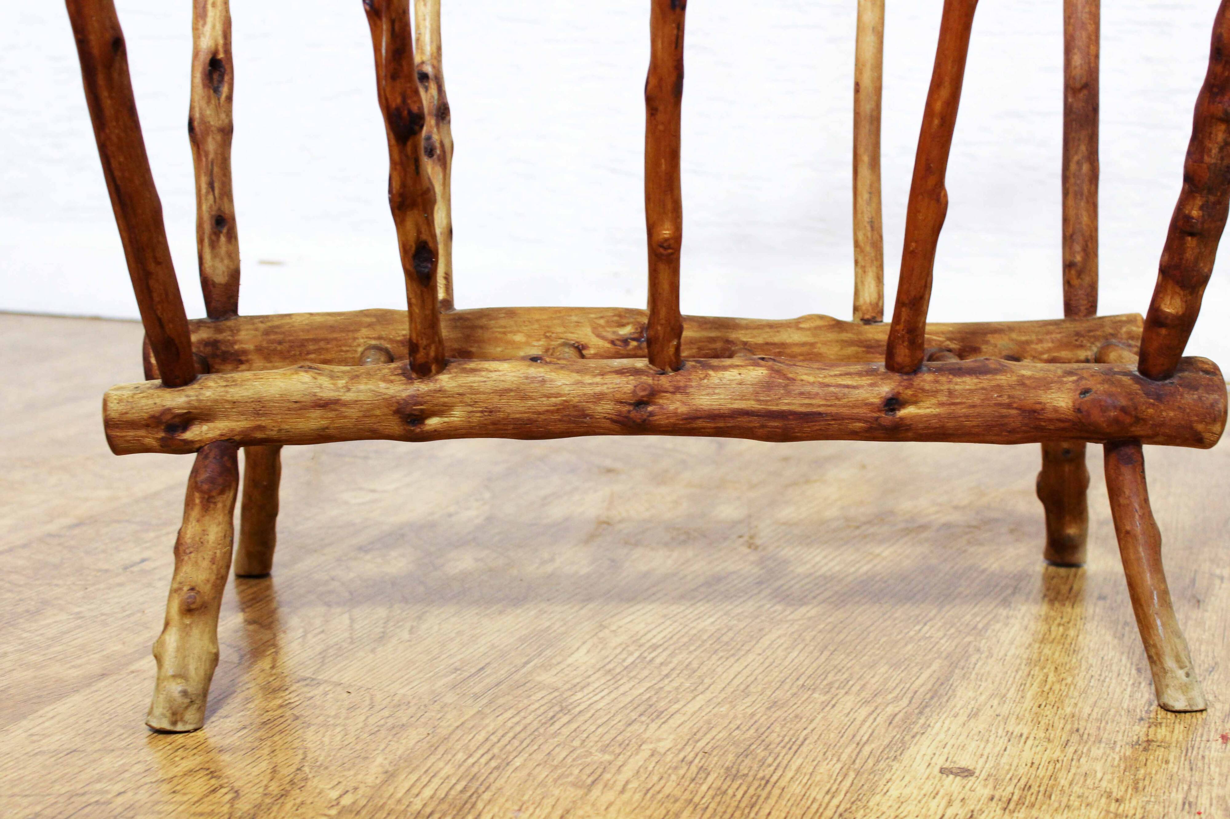 Solid wood magazine rack