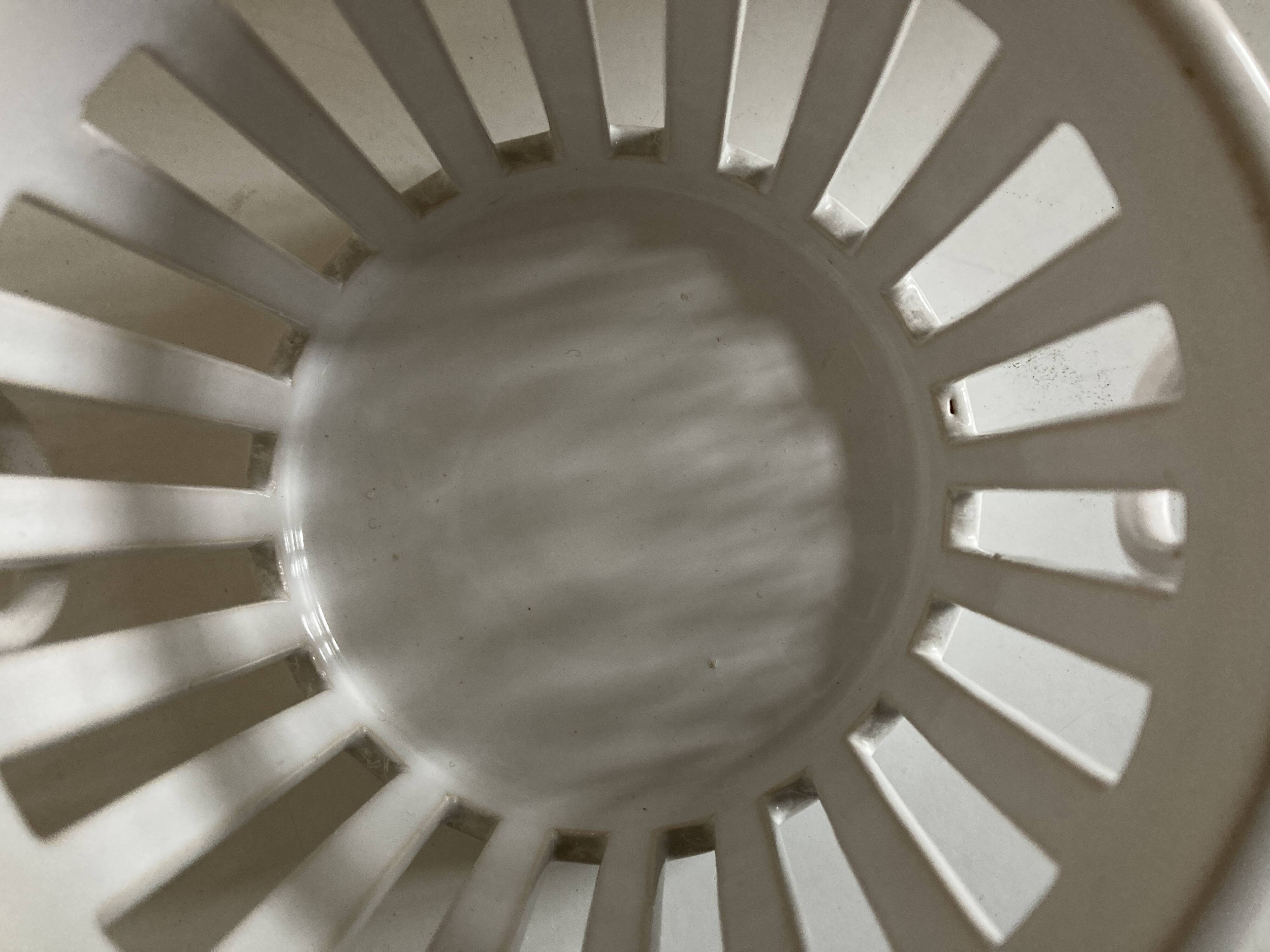 Cache pot directoire néo classique Moustier blanc 1950