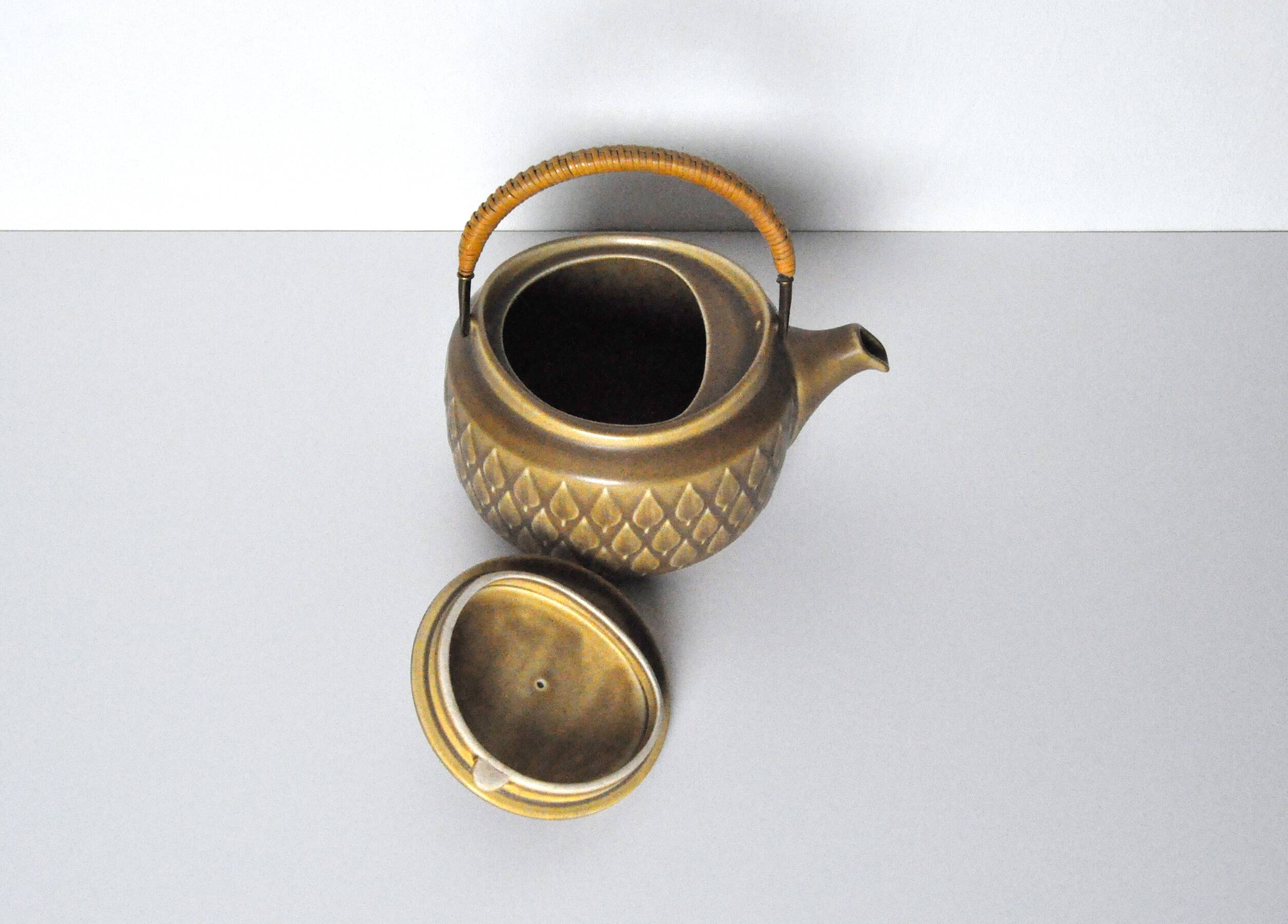 Tea pot by Jens H. Quistgaard for Bing & Grøndahl Denmark