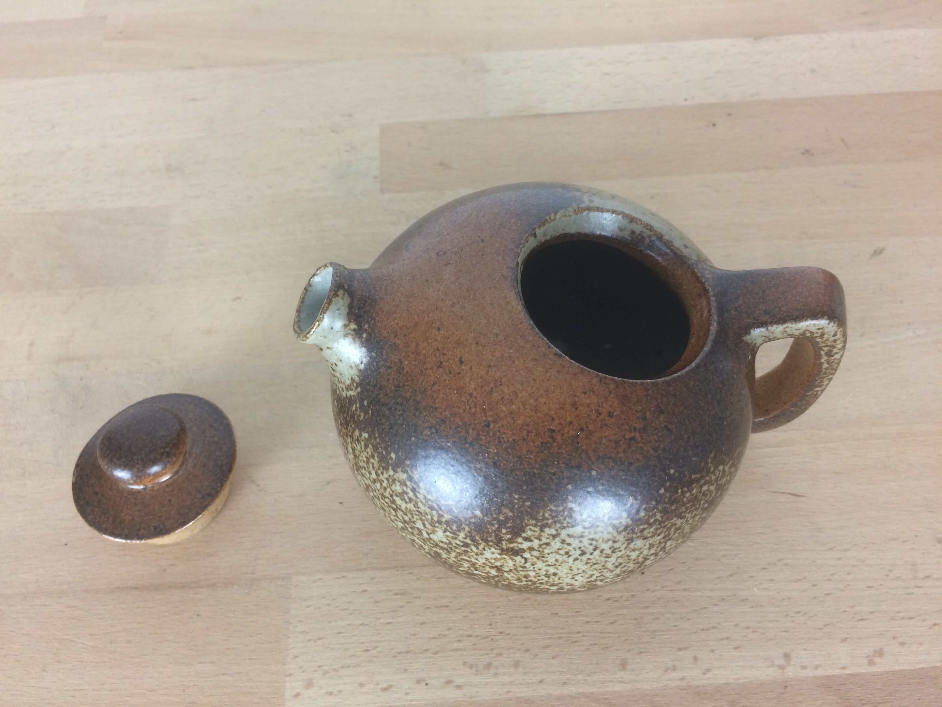 Round sandstone teapot