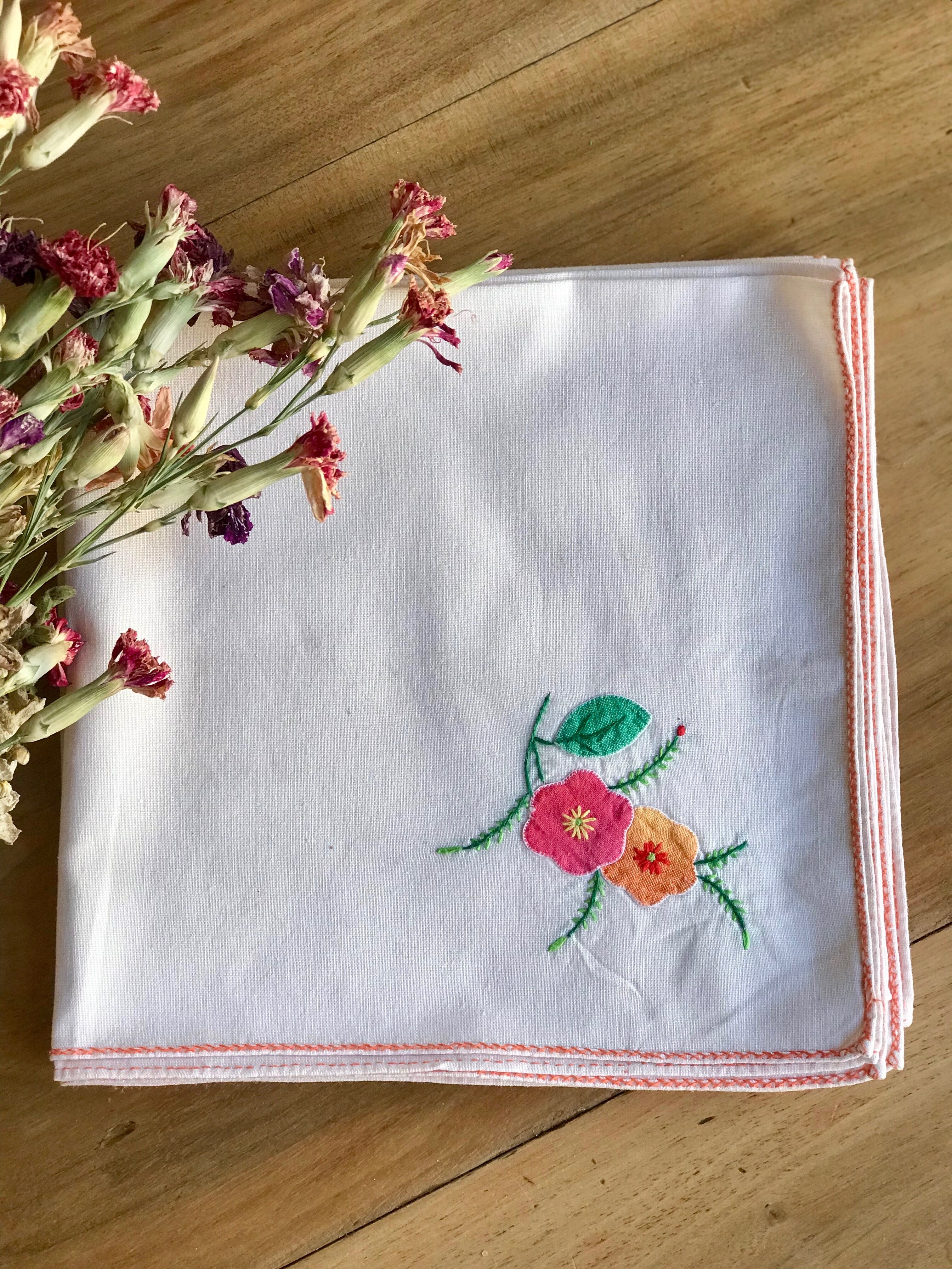 Embroidered cloth towels