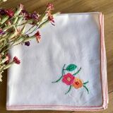 Serviettes en tissu brodées