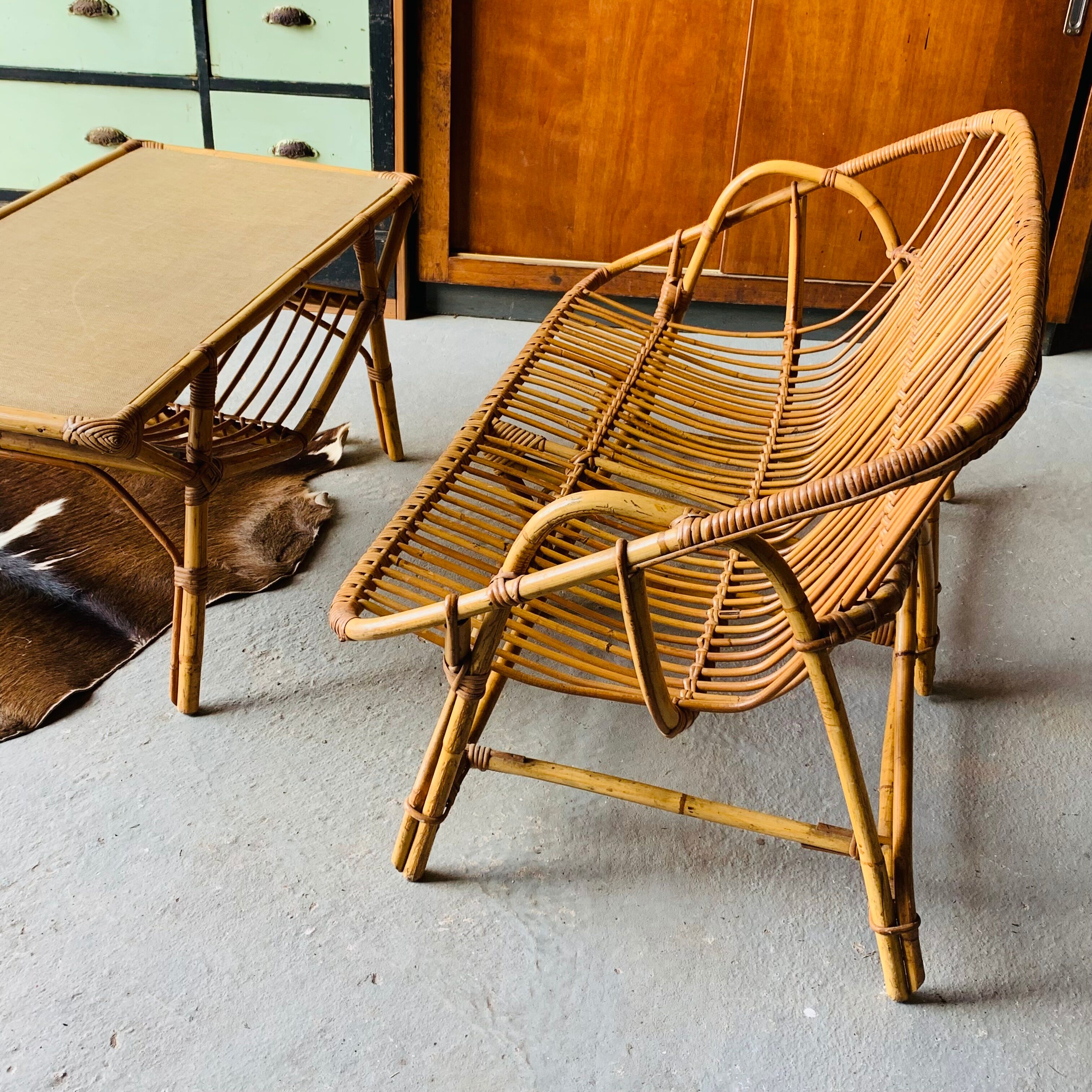 2-seater rattan sofa