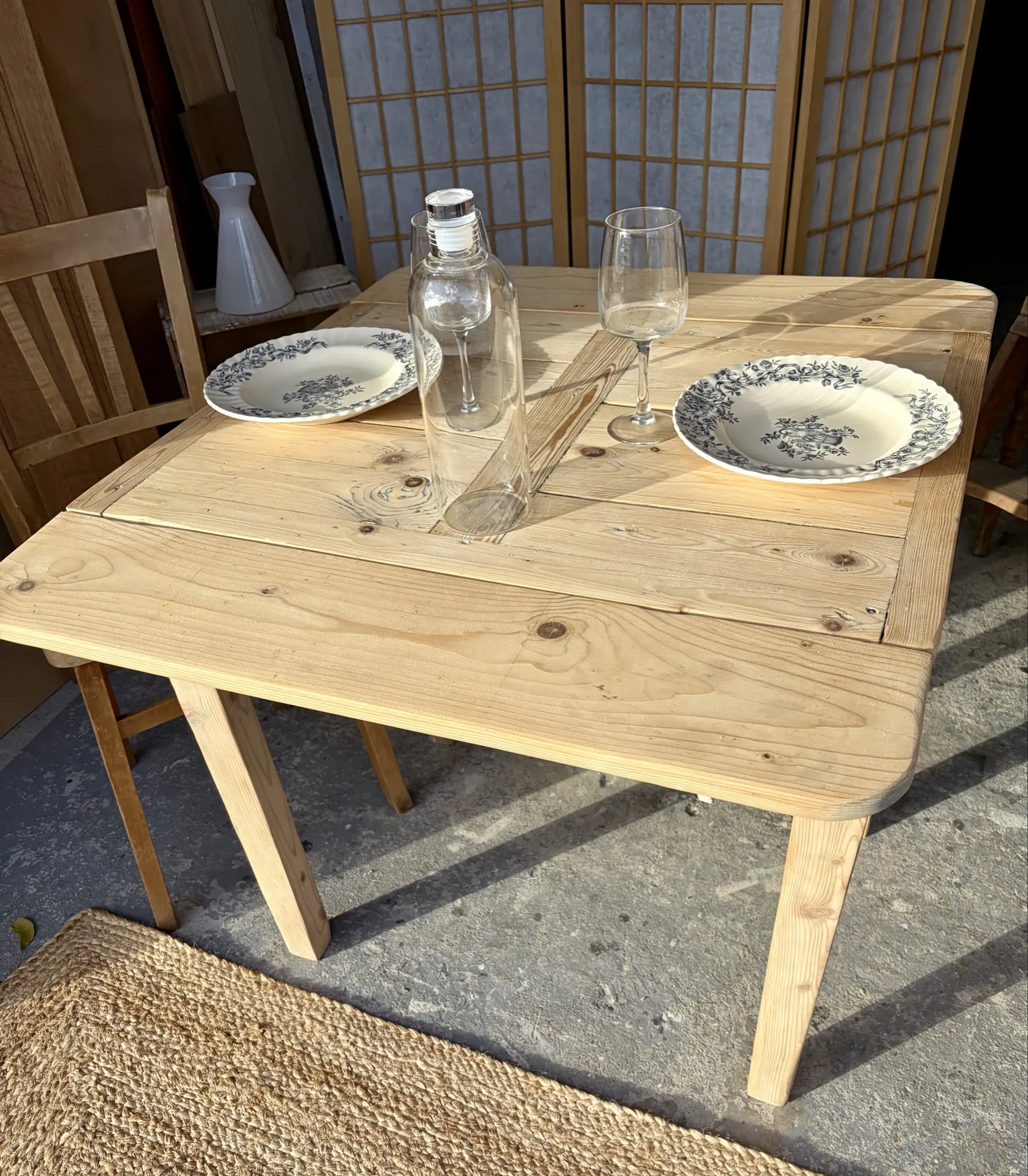 Folding wooden table