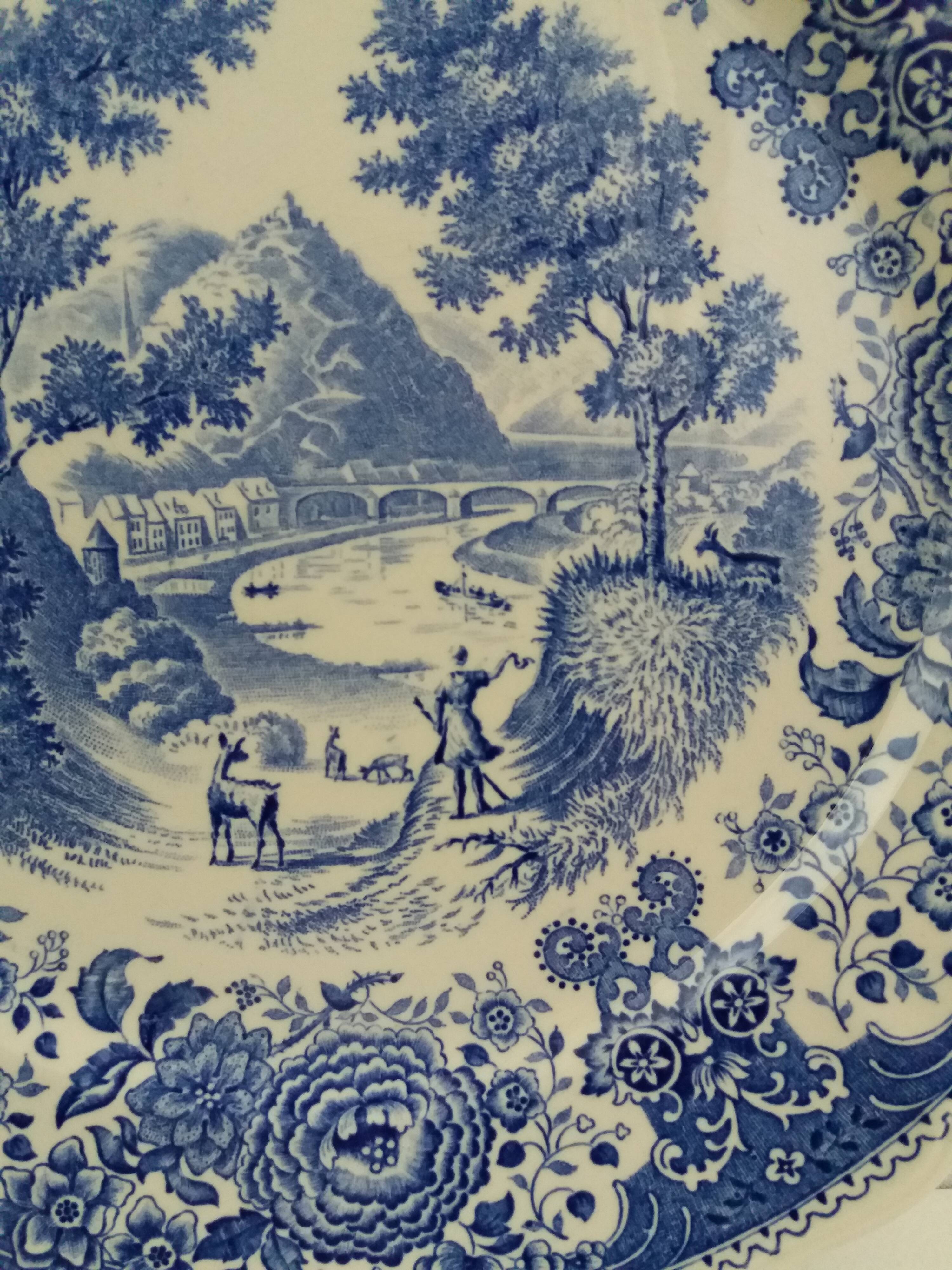 Set 12 plates Villeroy and Boch