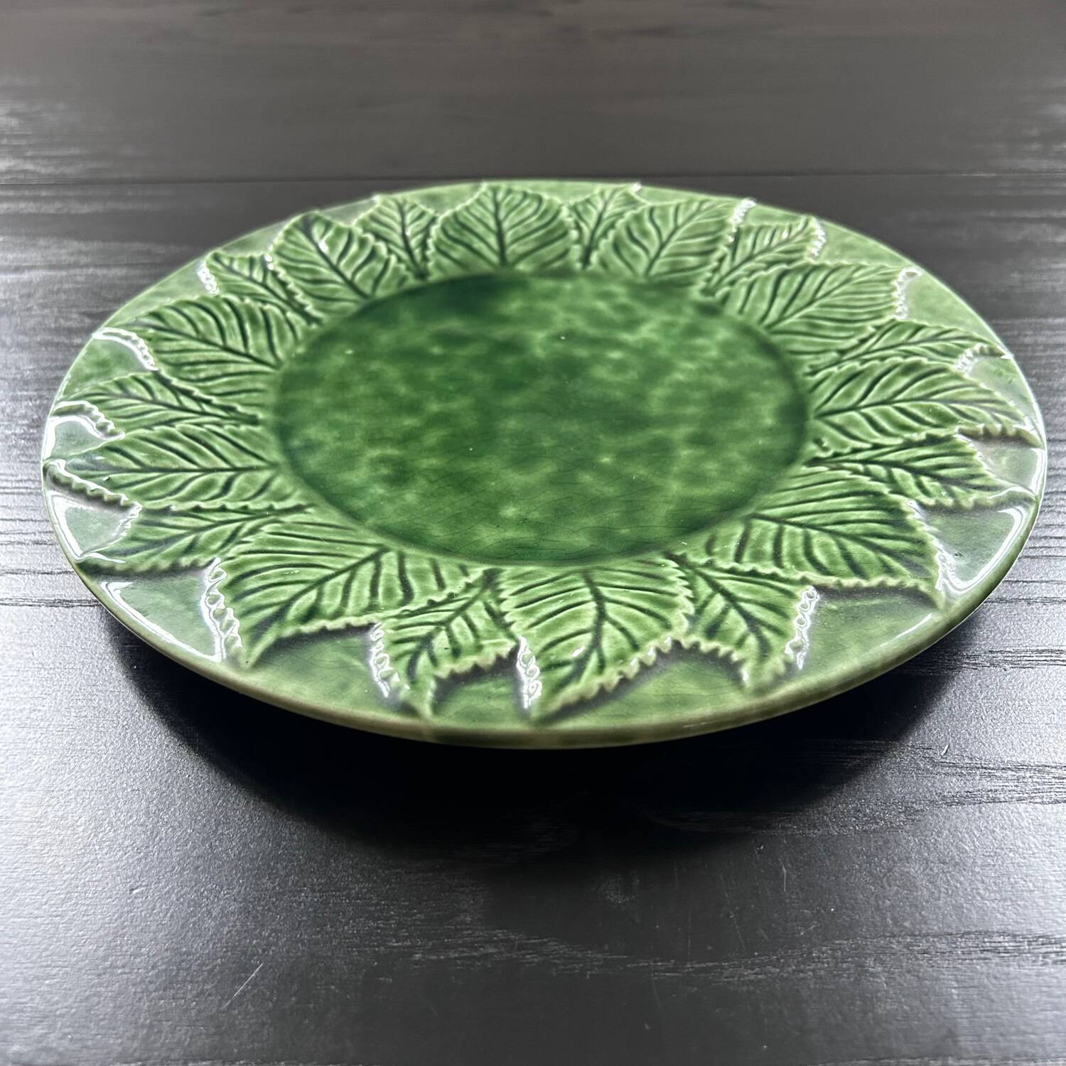 Green leaf dish in slip