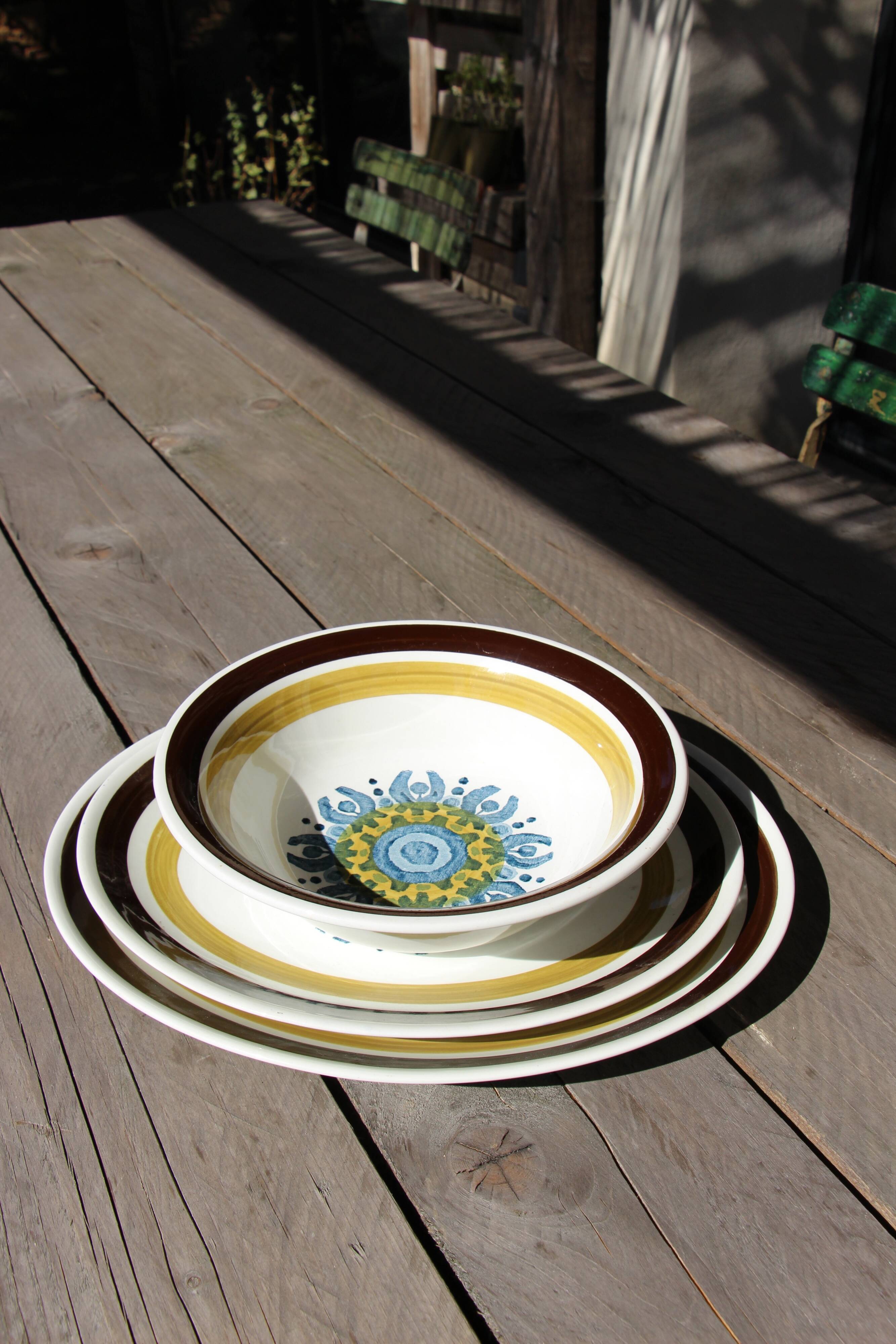 Set of 3 vintage ceramic dishes