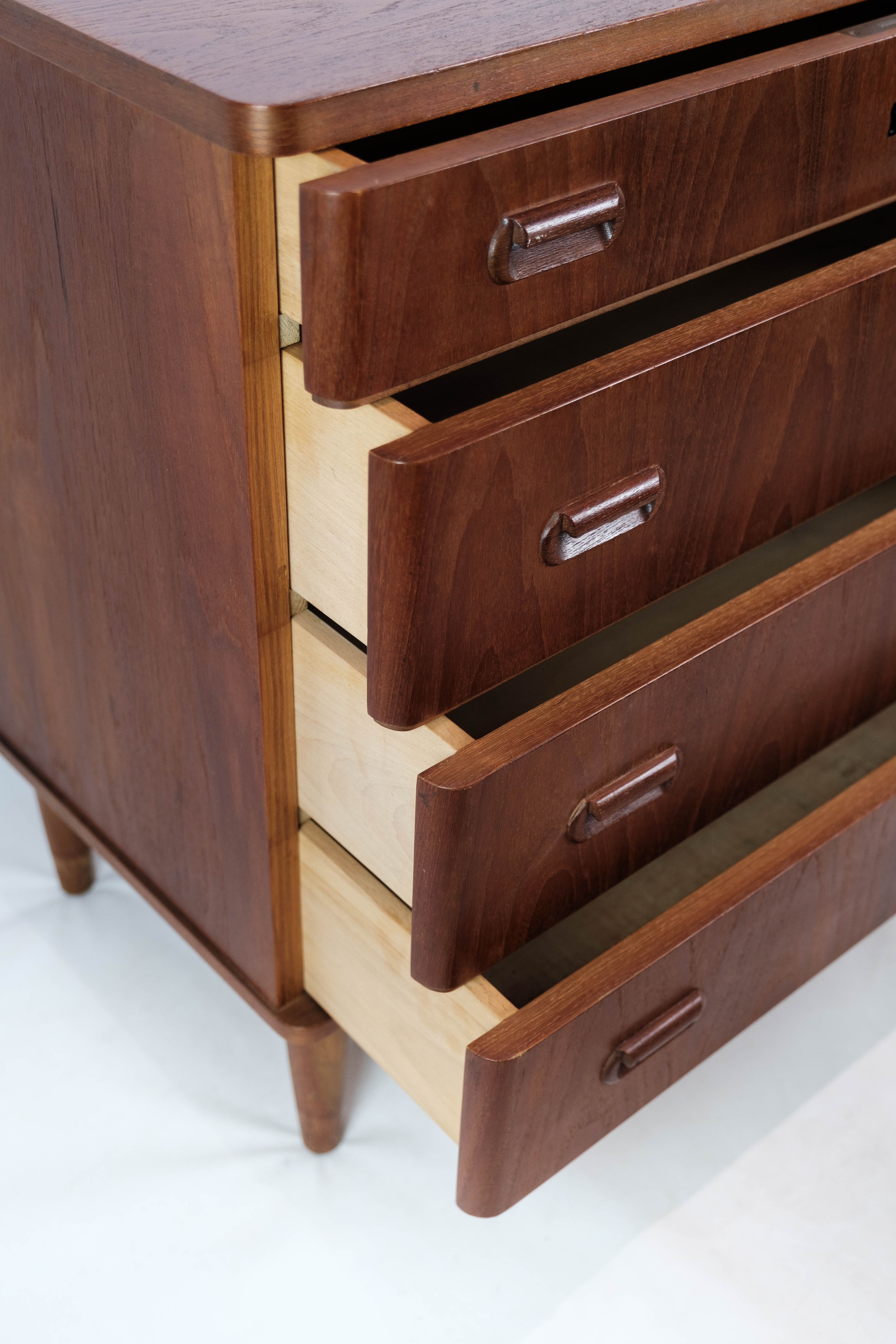 Chest of drawers in teak with four drawers, of Danish design, 1960s
