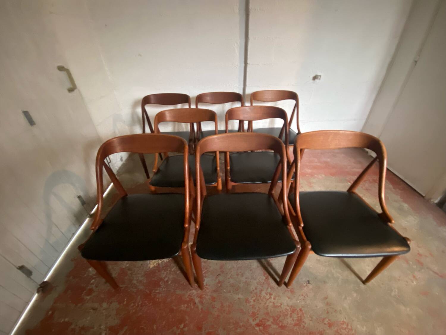 8 Johannes Andersen model 16 chairs for Uldum Denmark