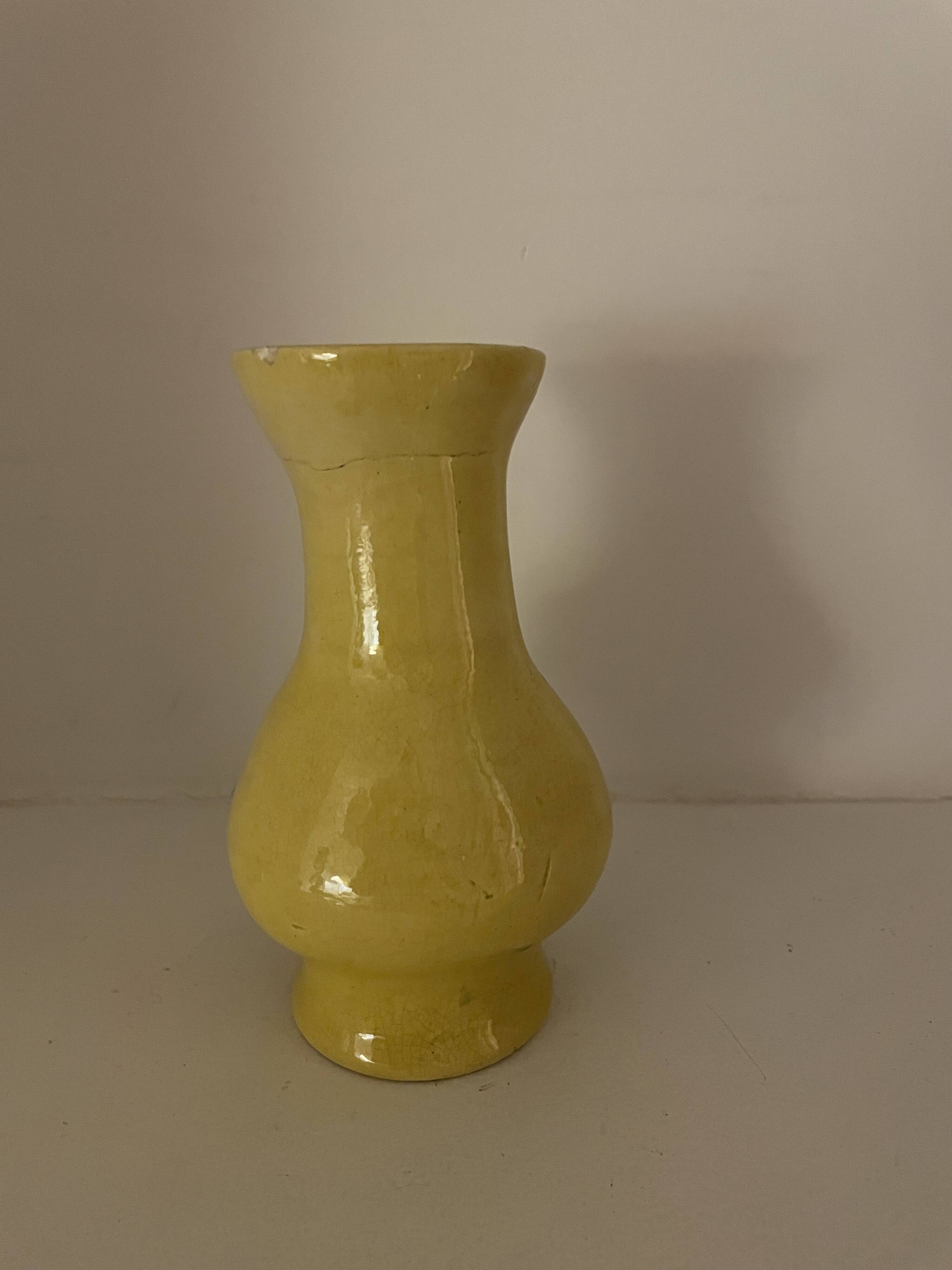 Set of 10 decorative items