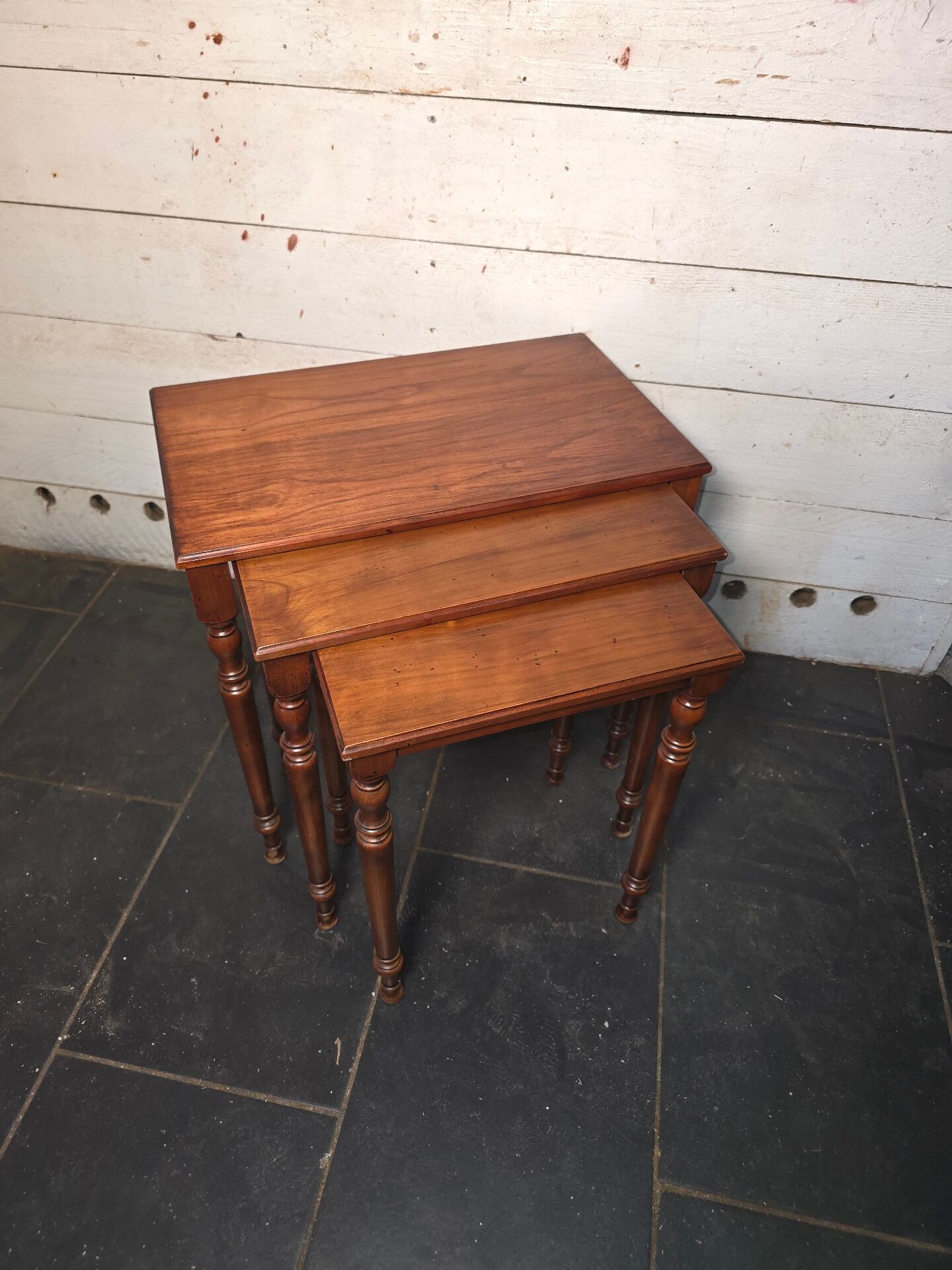 Nest of tables in cherry wood