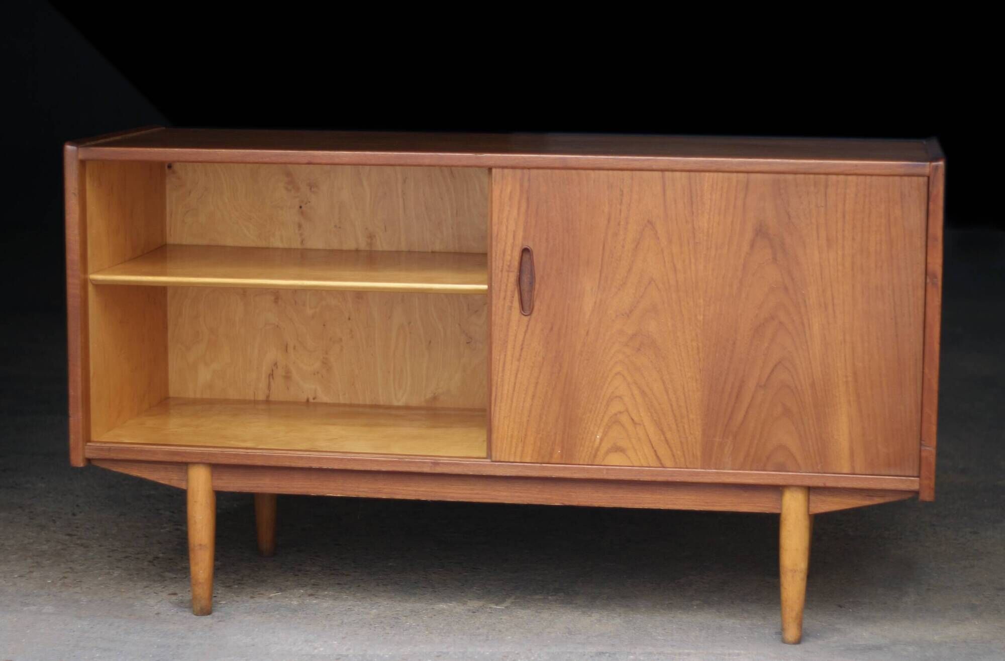 Succession LACOSTE: TRIO enfilade by Nils Jonsso for Hugo Troeds.