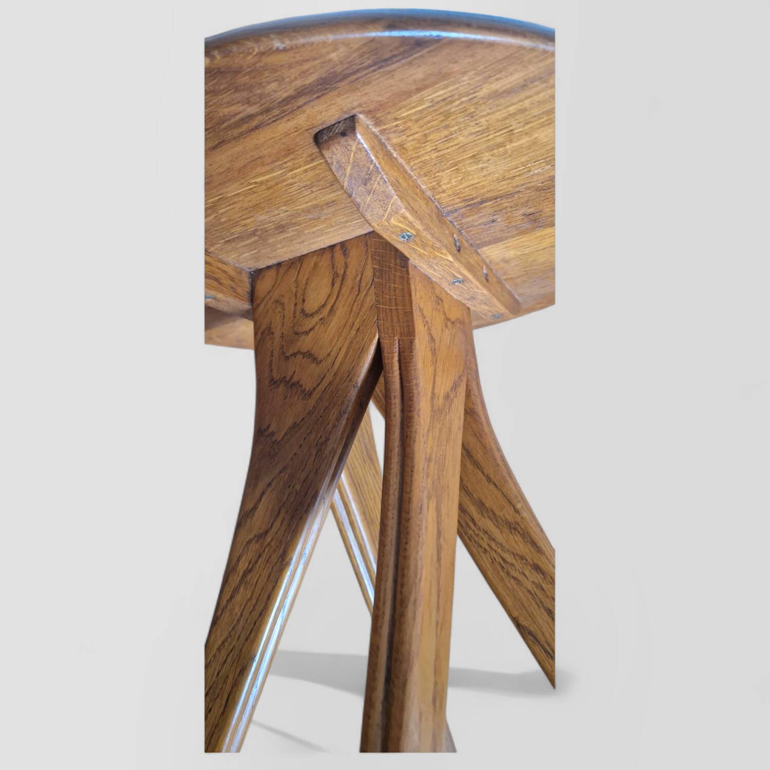 Solid oak side table – Scandinavian design from the 1950s