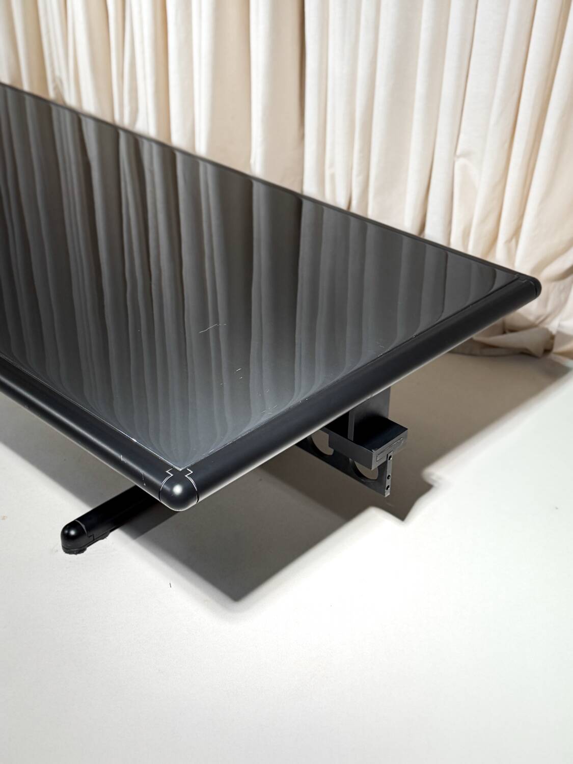 Poltrona Frau coffee table