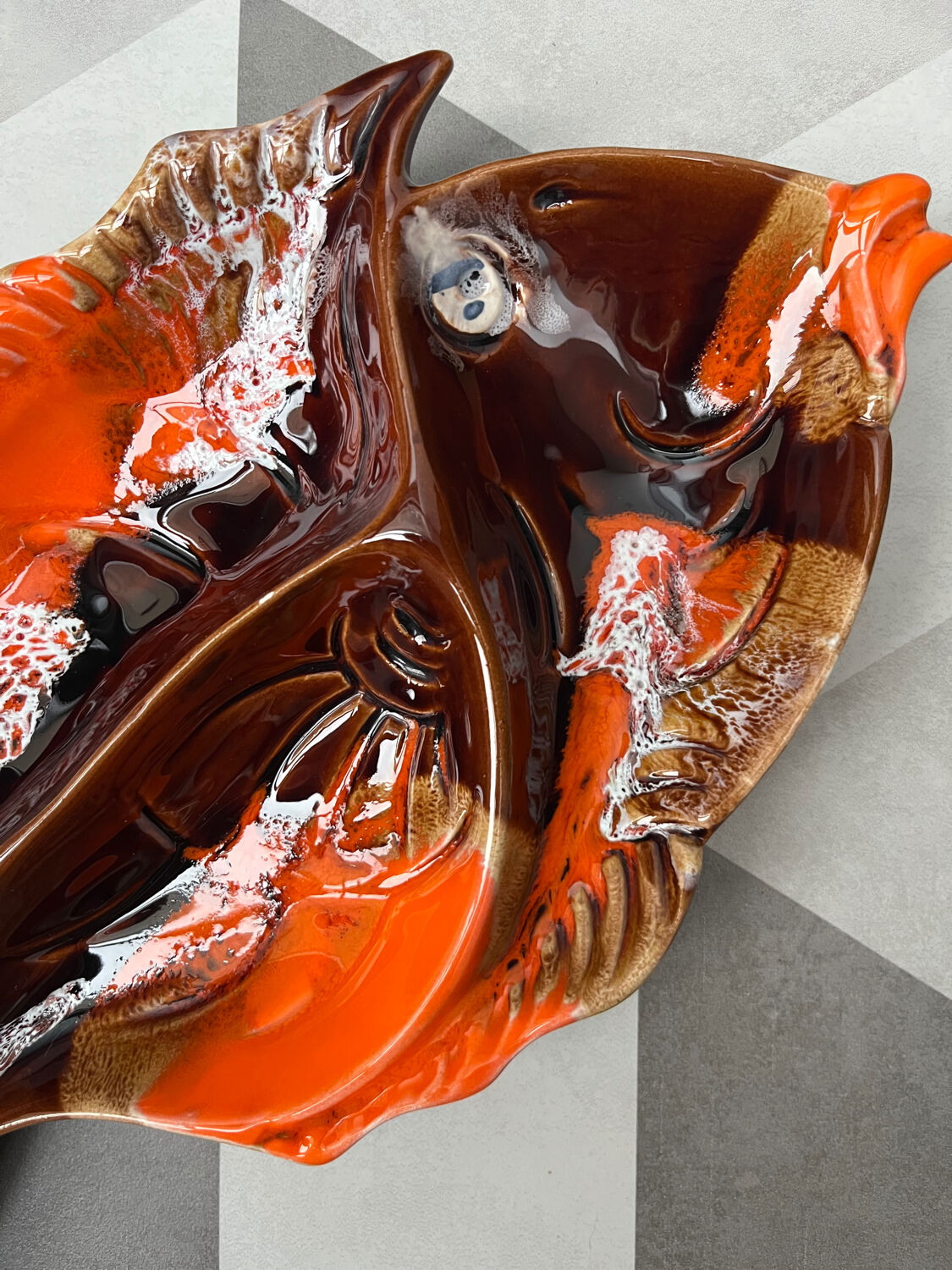 Divided plate "fish" signed Vallauris