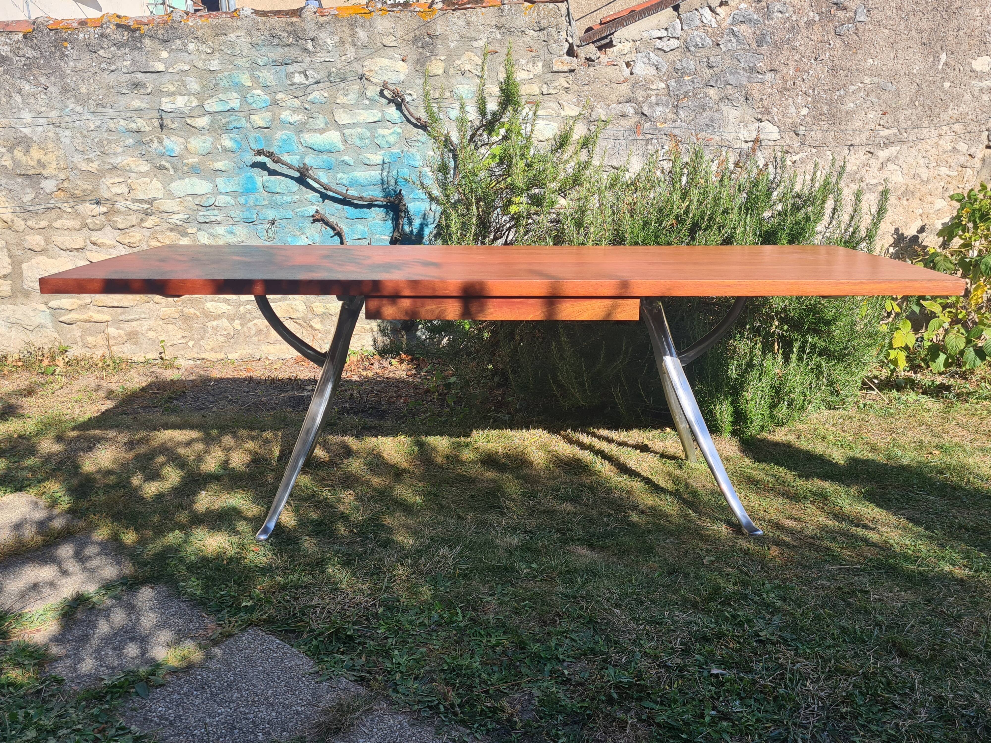 Desk/Table/Coffee table