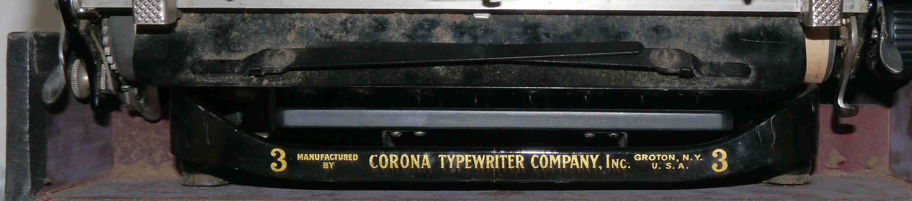 Corona Portable Typewriter No. 3