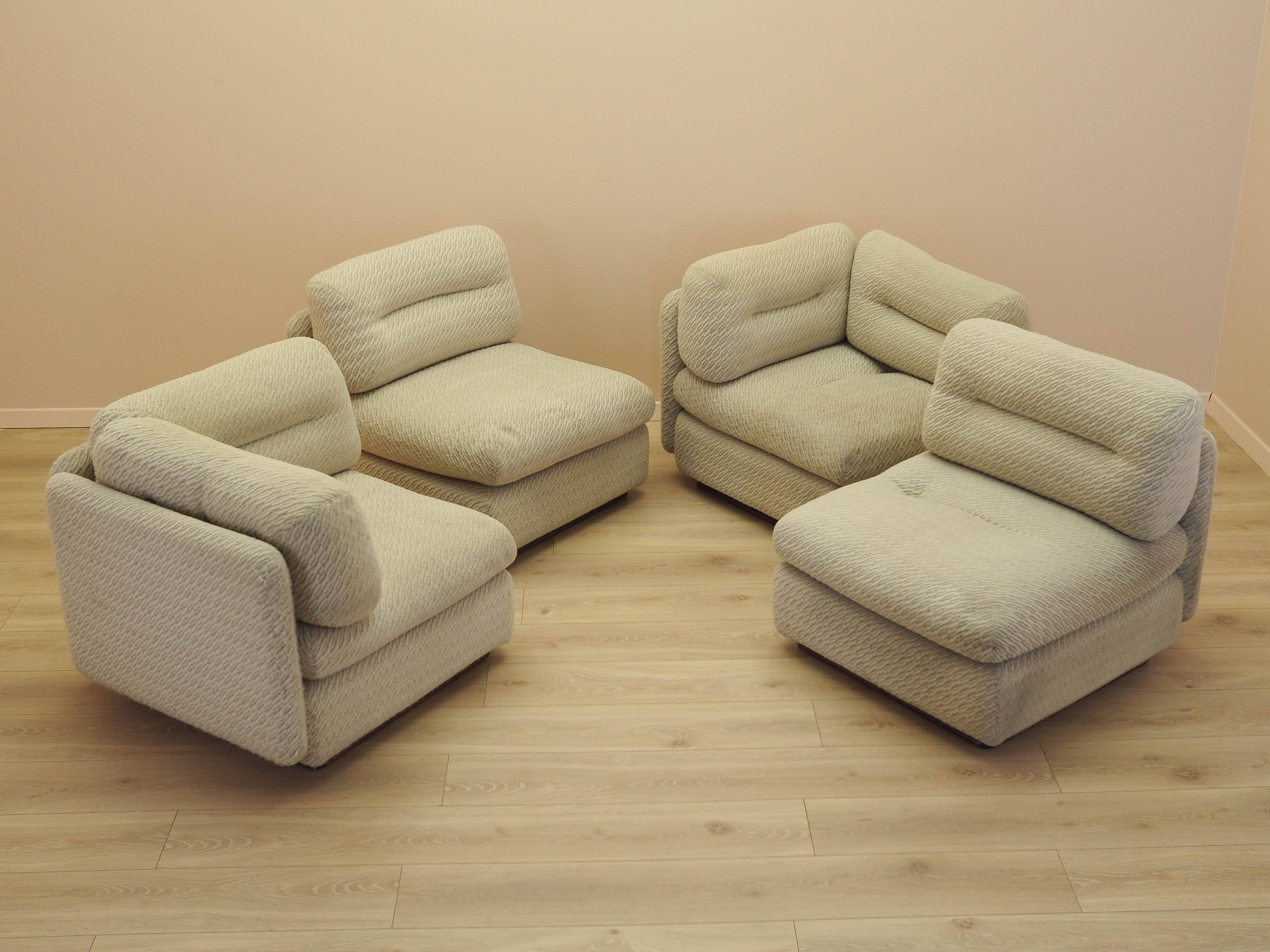 Kiitos modular sofa, Italian design, 1970s, designers: Titina Ammannati & G