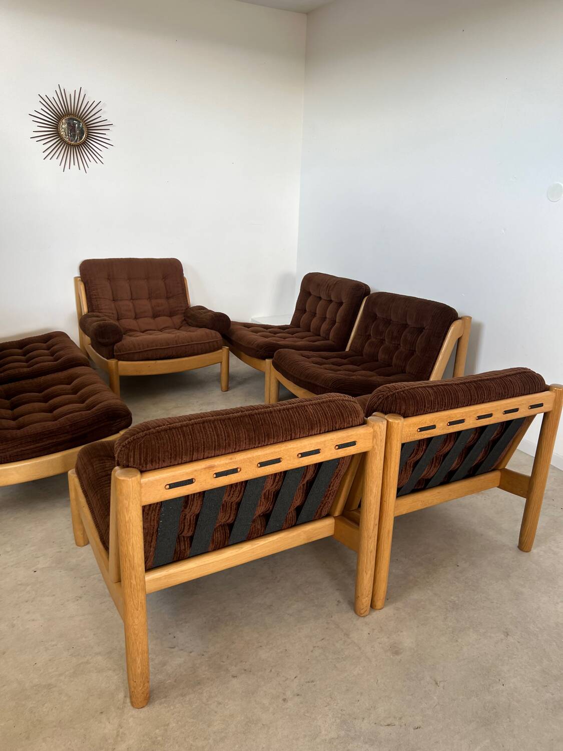 Old modular living room 7 armchairs and vintage Scandinavian design coffee table from the 60s