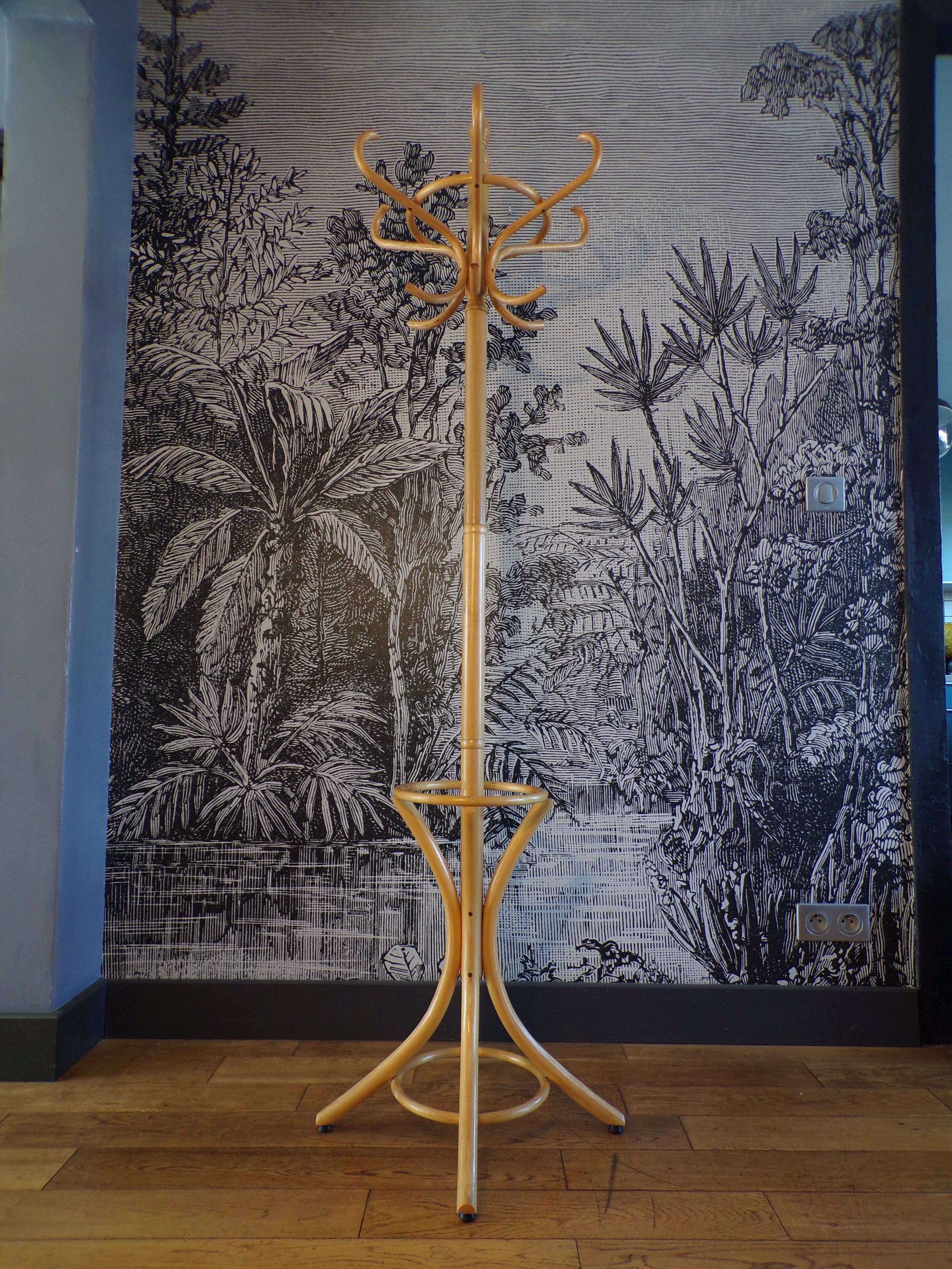 Curved wooden parrot coat rack