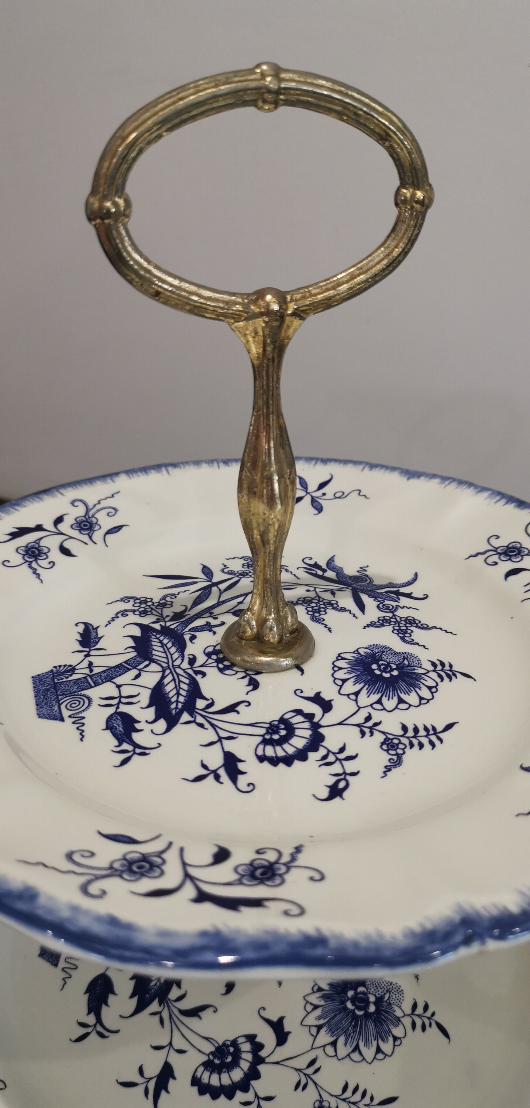 Porcelain cake display Sarreguemines Lancaster model