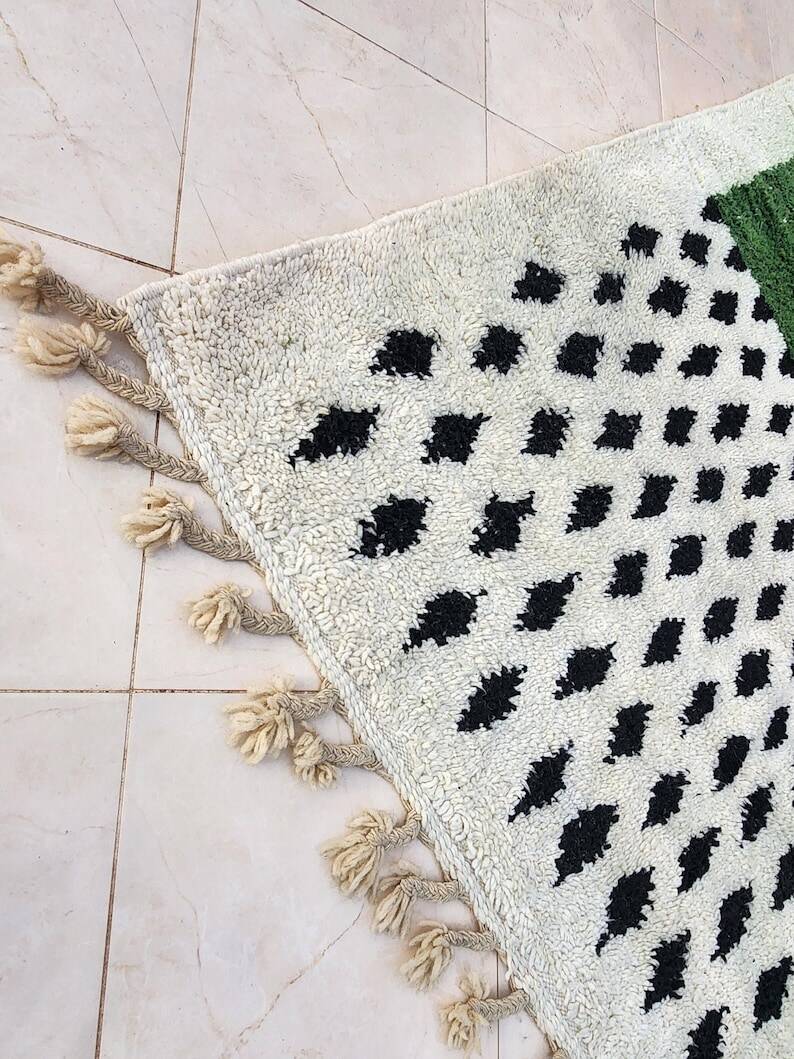 Handmade Berber rug 200cm x 300cm