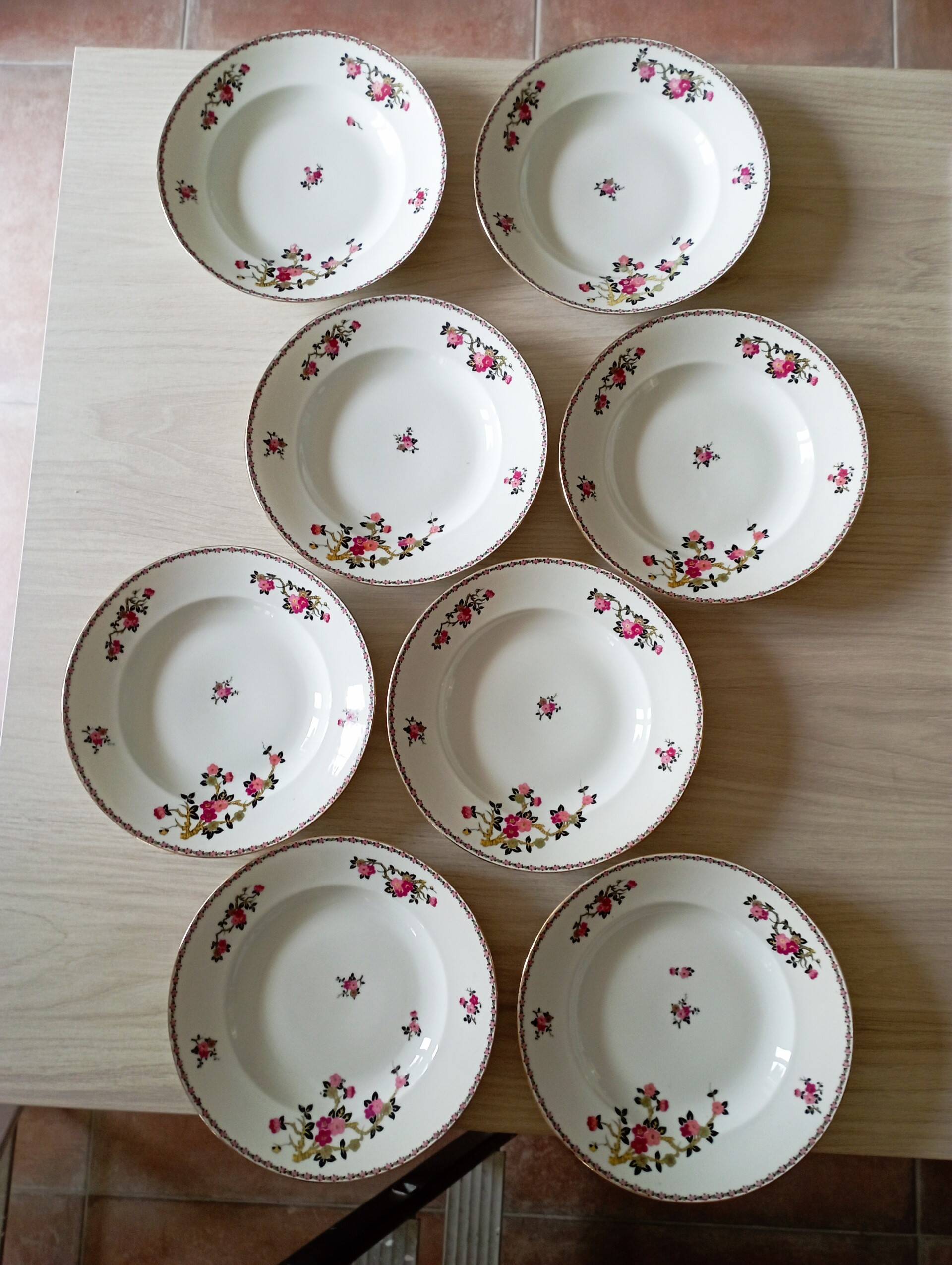 8 old Legrand plates