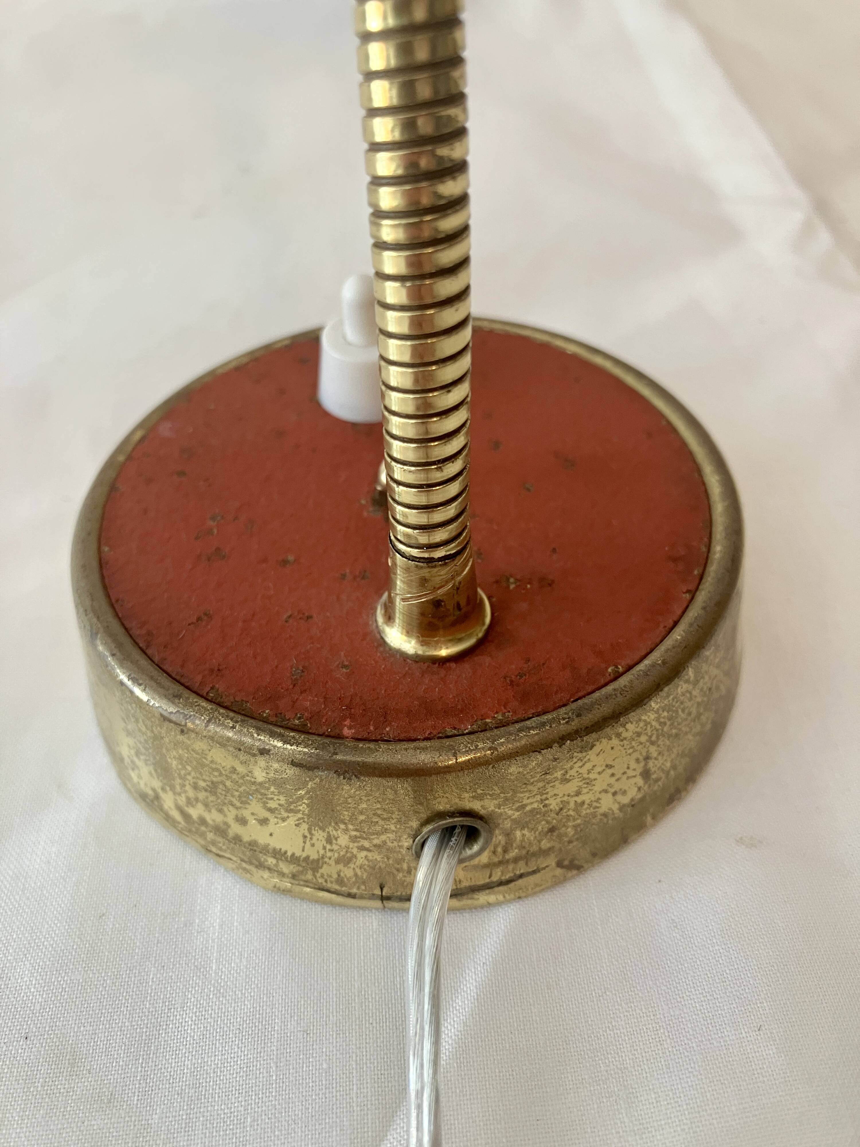 Cocotte lamp from the 1950s, painted metal and brass.
