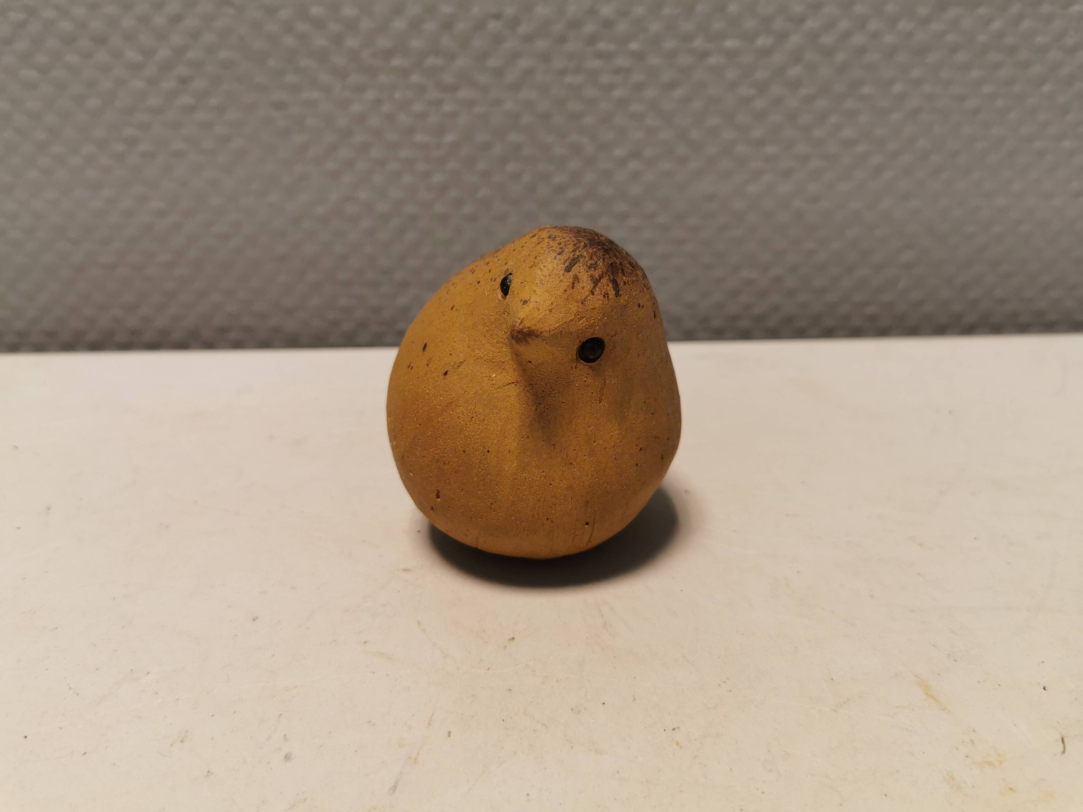 Beautiful ceramic bird, designed by Lise Ostfeldt Denmark 1970s.