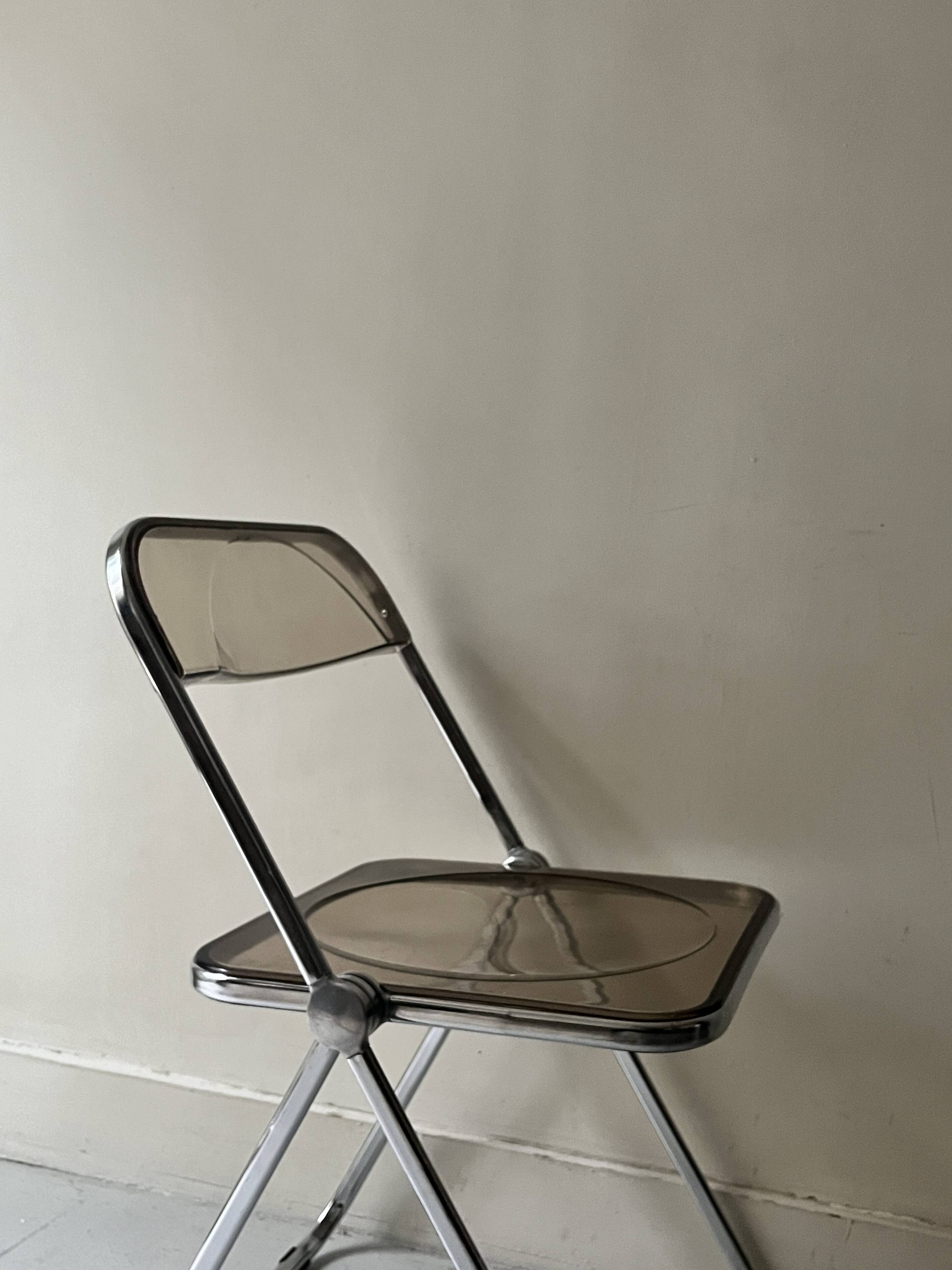 Folding chair in plexiglass and chrome, Plia model by Giancarlo Piretti ed. Castelli, design 1970