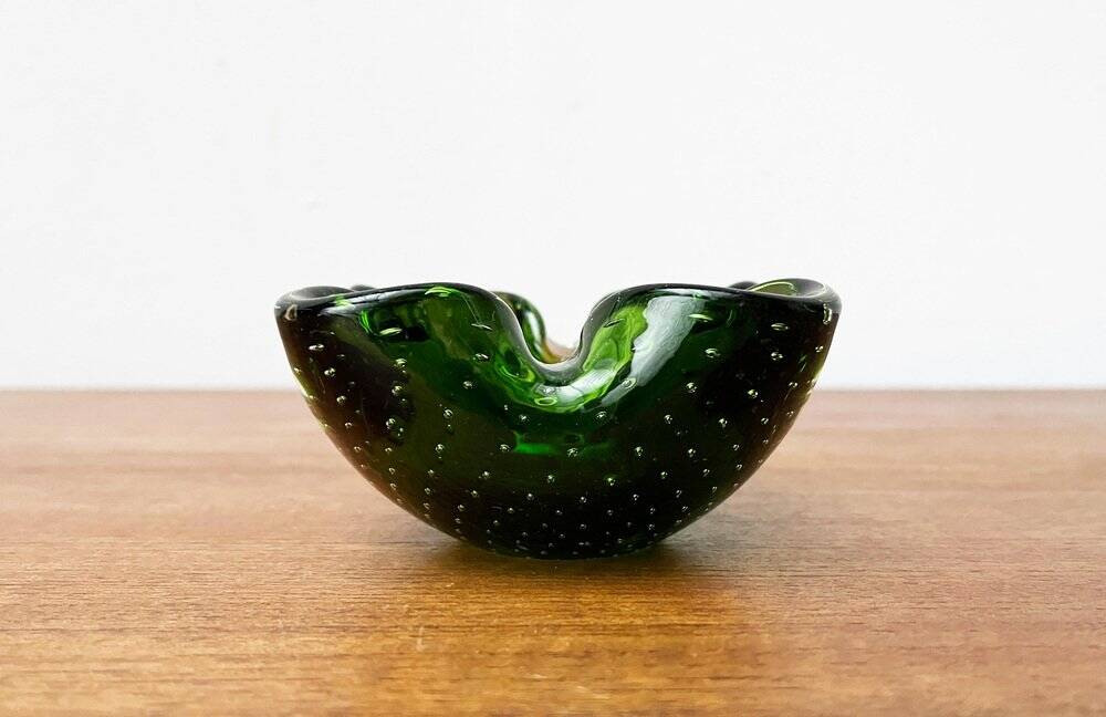 Vintage Italian Bullicante glass bowl from Murano.