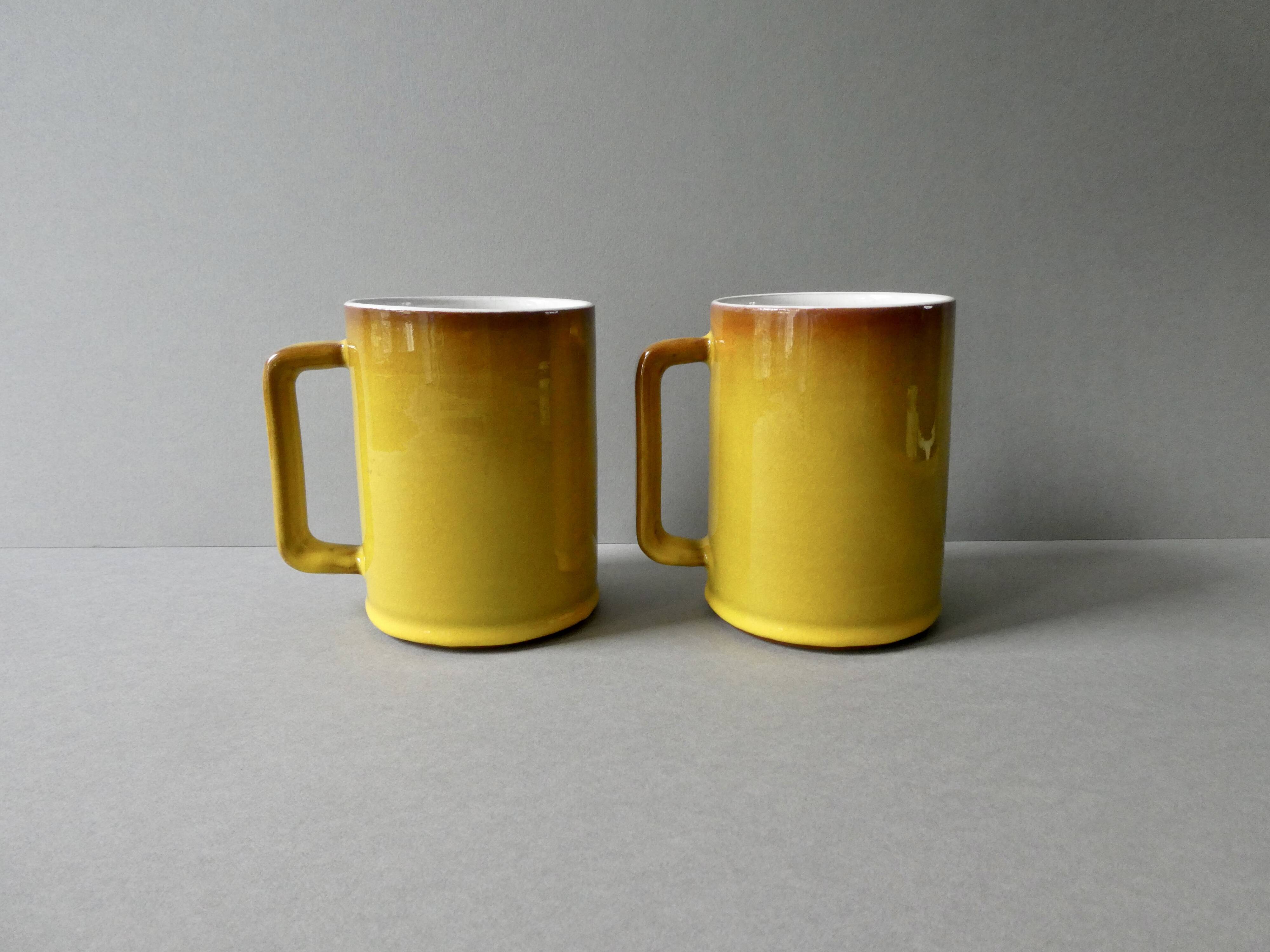 2 mugs en céramique de Paul Badié poterie de la Brague années 70