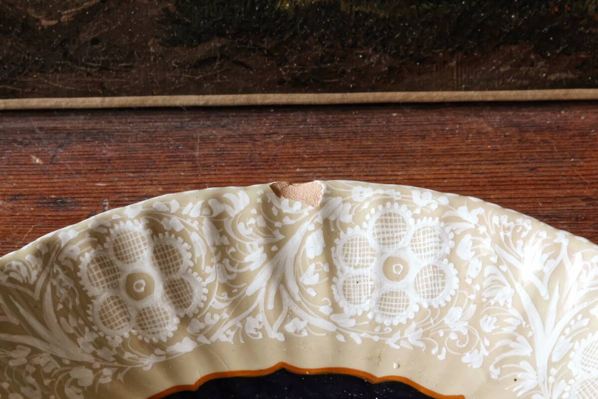 Set of two earthenware plates from Pesaro, Italy, early 20th century.
