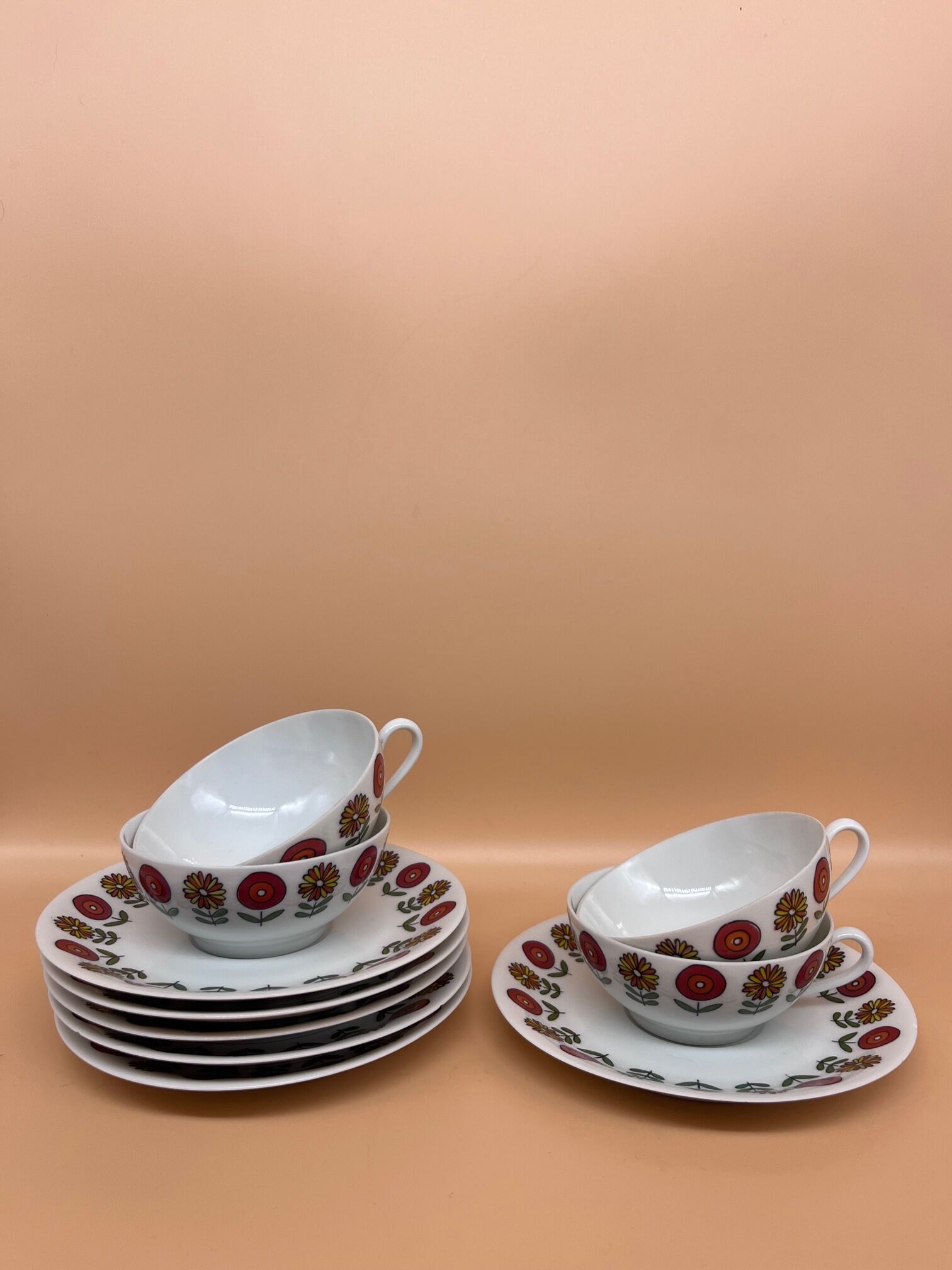 4 porcelain cups 1970
