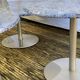Trio de tables basses en granit et acier inoxydable
