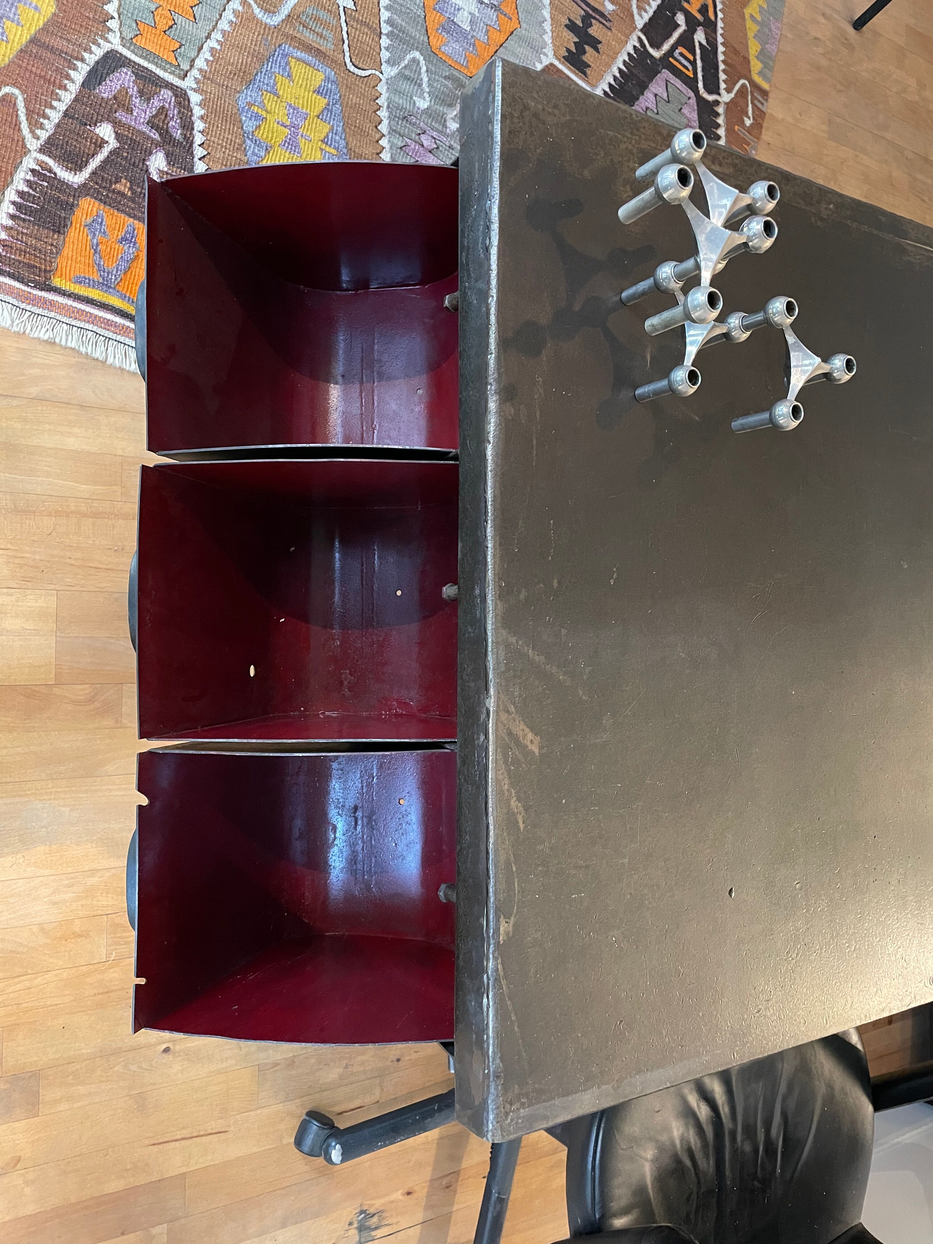 Welder's industrial table