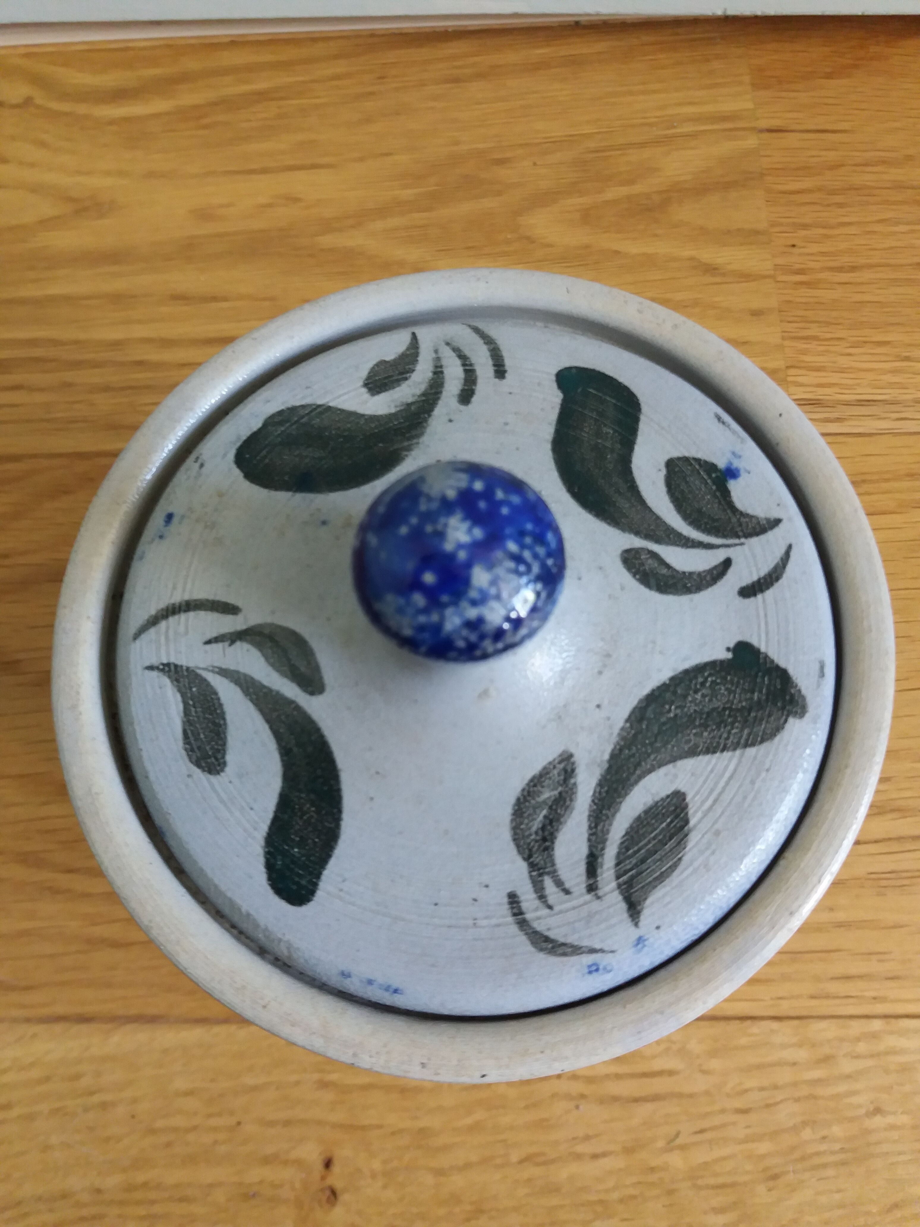 Sandstone pot from Alsace Schmitter in Betschdorf