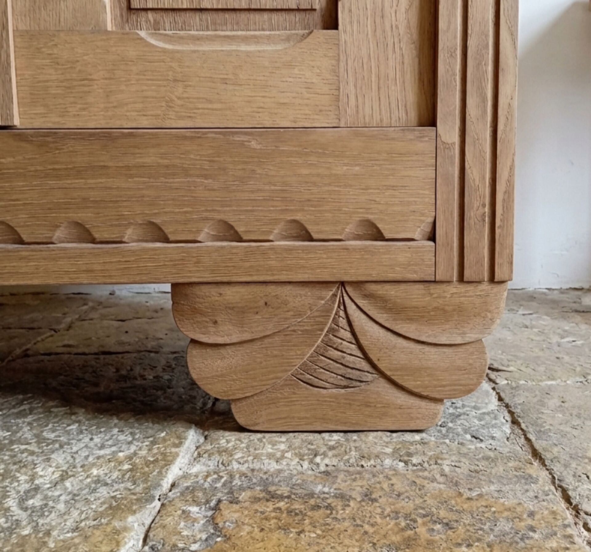 Art Deco oak bonnetière